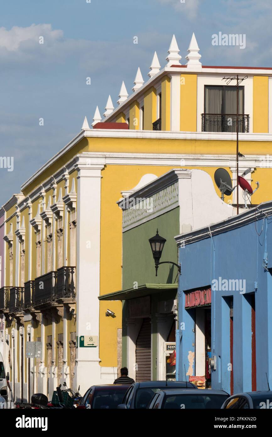 Farbenfrohe Häuser im historischen Zentrum von Campeche Stockfoto
