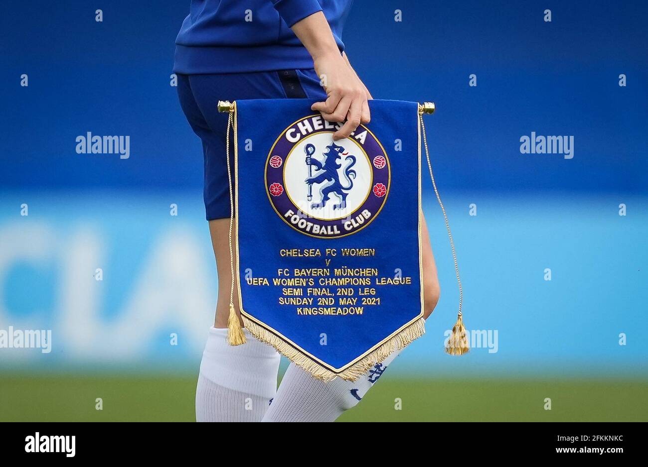 Kingston, Großbritannien. Mai 2021. Chelsea Matchday Wimpel beim 2. Halbfinale der UEFA Women's Champions League am 2. Mai 2021 im Kingsmeadow Stadium, Kingston, England, zwischen Chelsea Women und den Frauen des FC Bayern München. Foto von Andy Rowland. Quelle: Prime Media Images/Alamy Live News Stockfoto