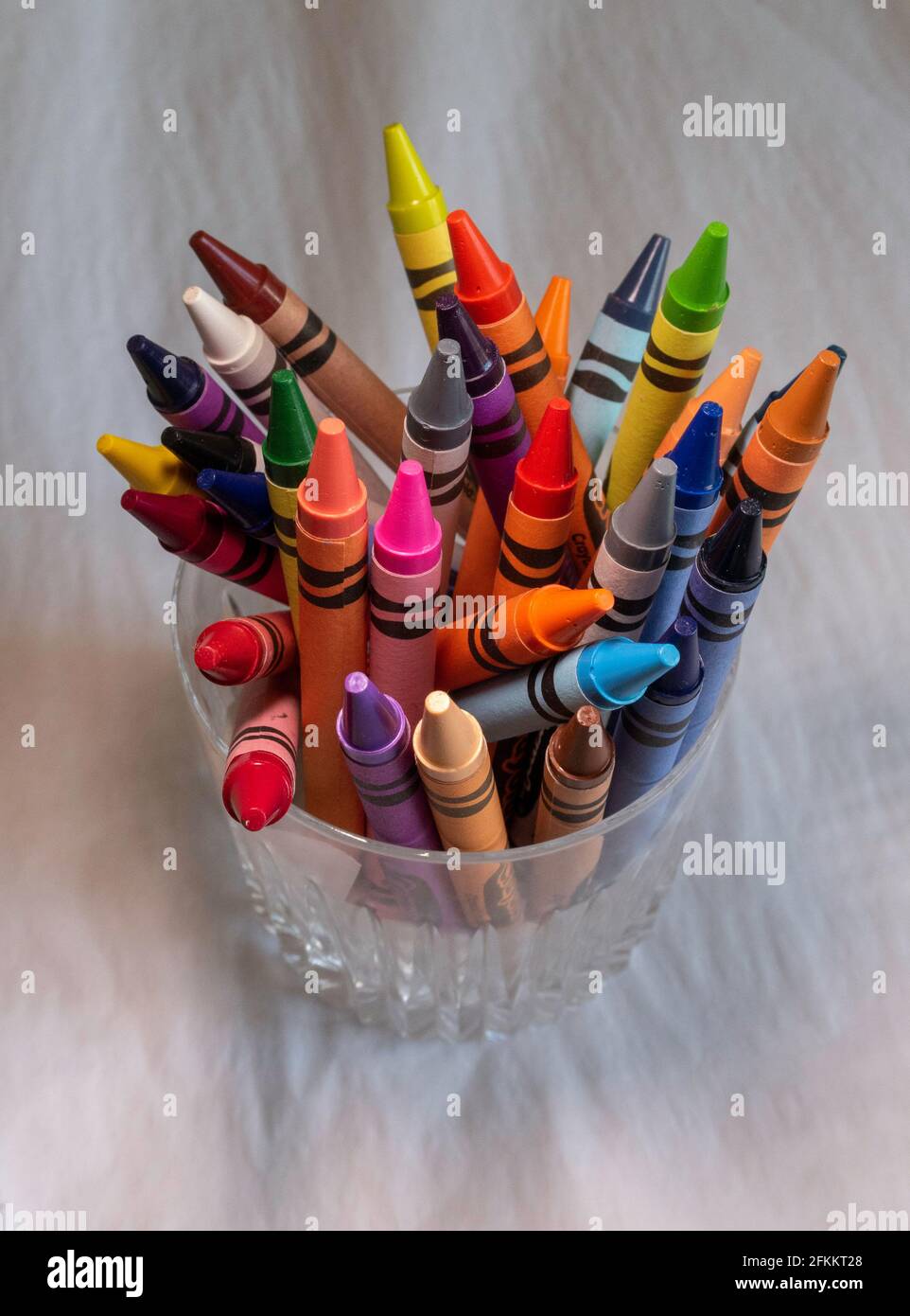 Crayola-Buntstifte sind beliebte Kunstgegenstände für Kinder, USA Stockfoto