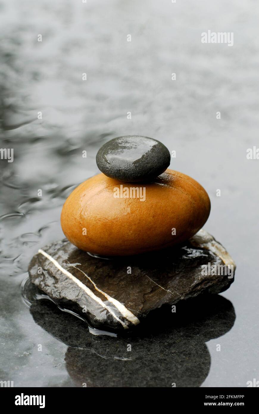 Gestapelte Steine, ausgeglichen, Gleichgewicht, Gleichgewicht, Gleichgewicht, Stapel Stockfoto
