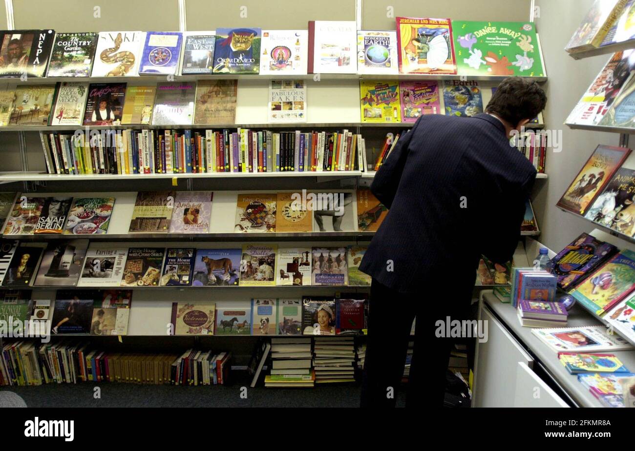 DIE LONDONER BUCHMESSE 31ST BEGANN HEUTE IN OLYMPIA UND WAR DURCH UND DURCH LANGWEILIG. Stockfoto