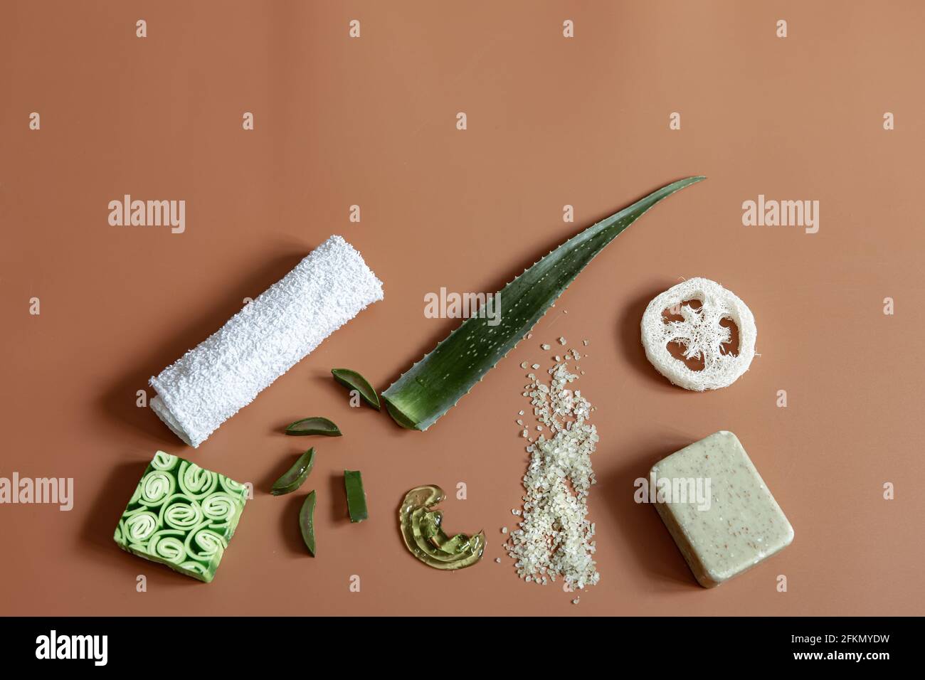 Spa-Komposition mit organischen und natürlichen Körperpflegeprodukten. Stockfoto