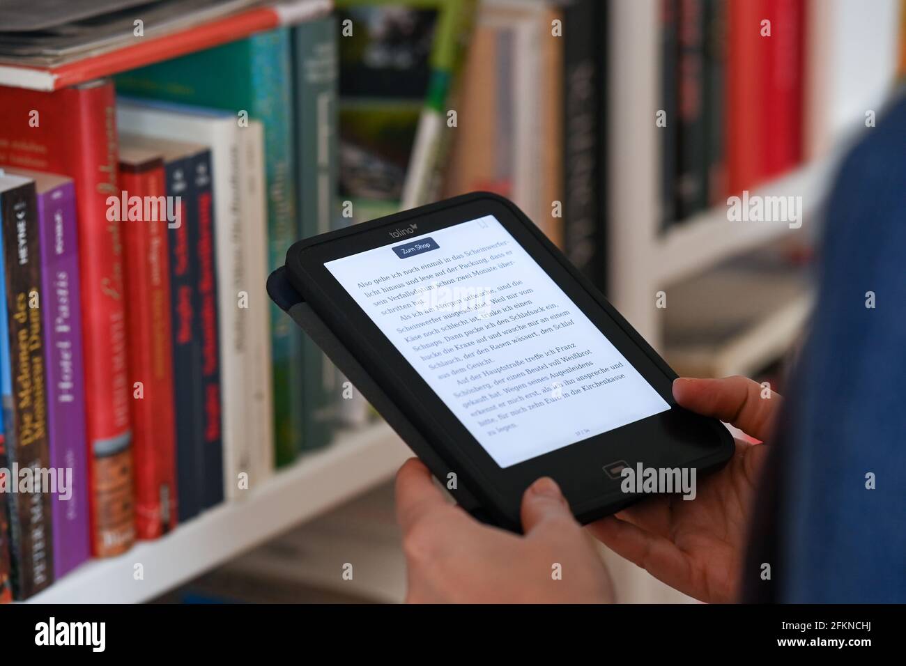 Ebook reader illustration Fotos und Bildmaterial in hoher Auflösung