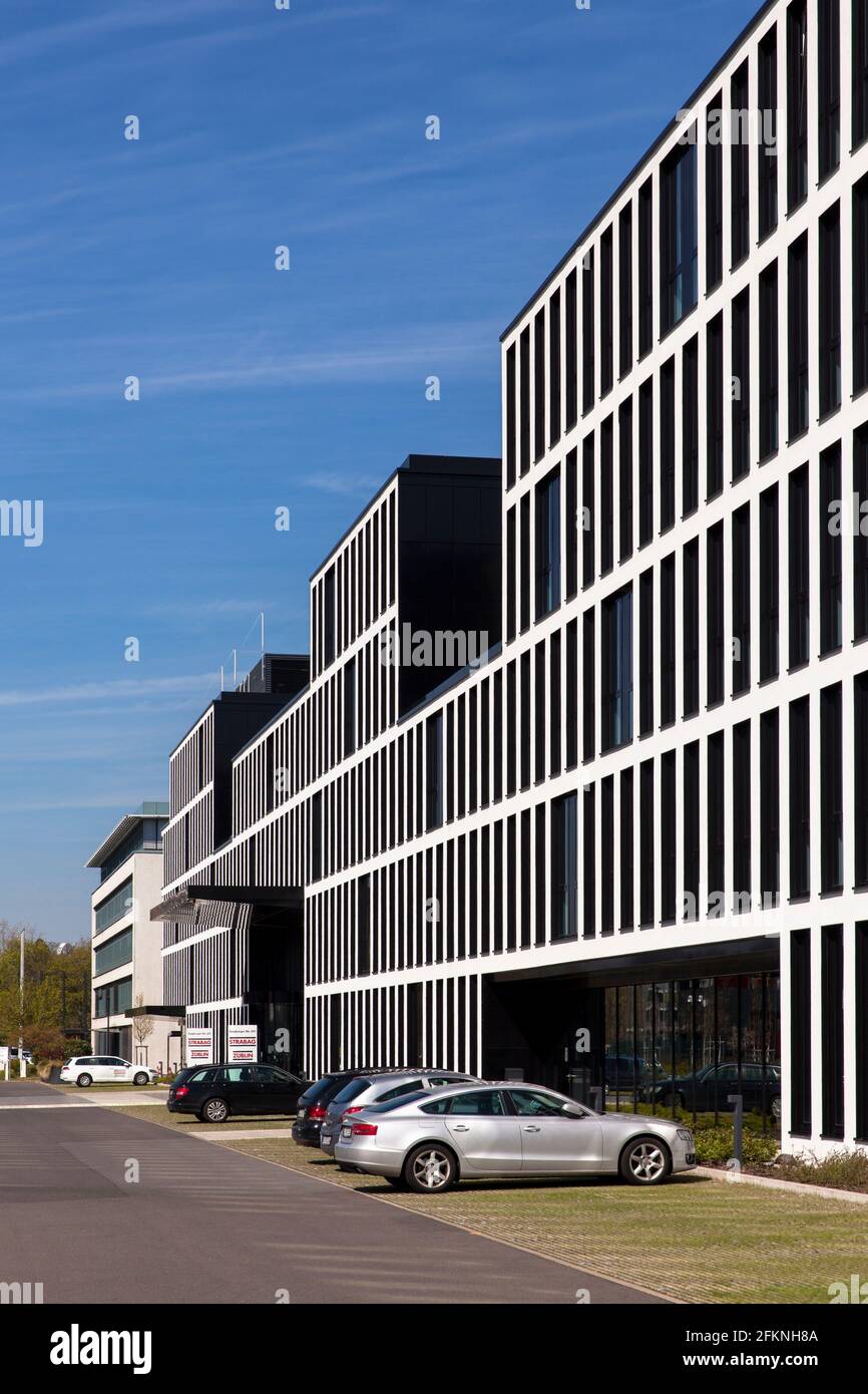 Deutscher Hauptsitz der Baugesellschaft Strabag AG im Stadtteil Deutz, Köln. Deutscher Hauptsitz des Baukonzerns Strabag AG im Stockfoto