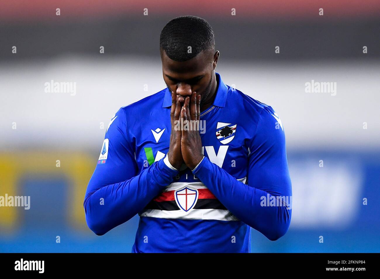 Genua, Italien. 02 Mai 2021. Keita Balde von UC Sampdoria sieht während des Fußballspiels der Serie A zwischen UC Sampdoria und AS Roma niedergeschlagen aus. UC Sampdoria gewann 2-0 als Roma. Kredit: Nicolò Campo/Alamy Live Nachrichten Stockfoto