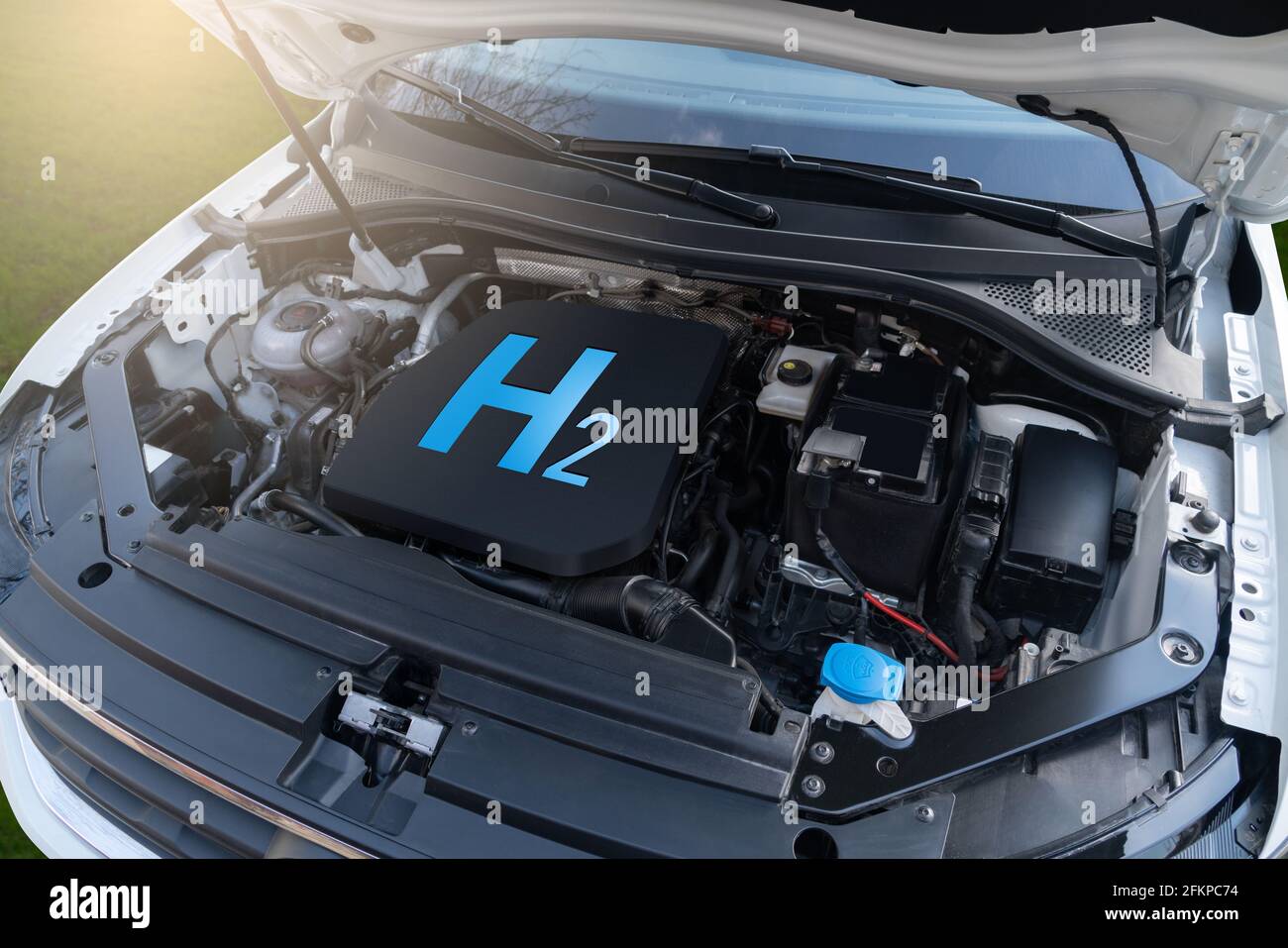 Das Auto mit dem Motor auf Wasserstoff-Kraftstoff Stockfoto