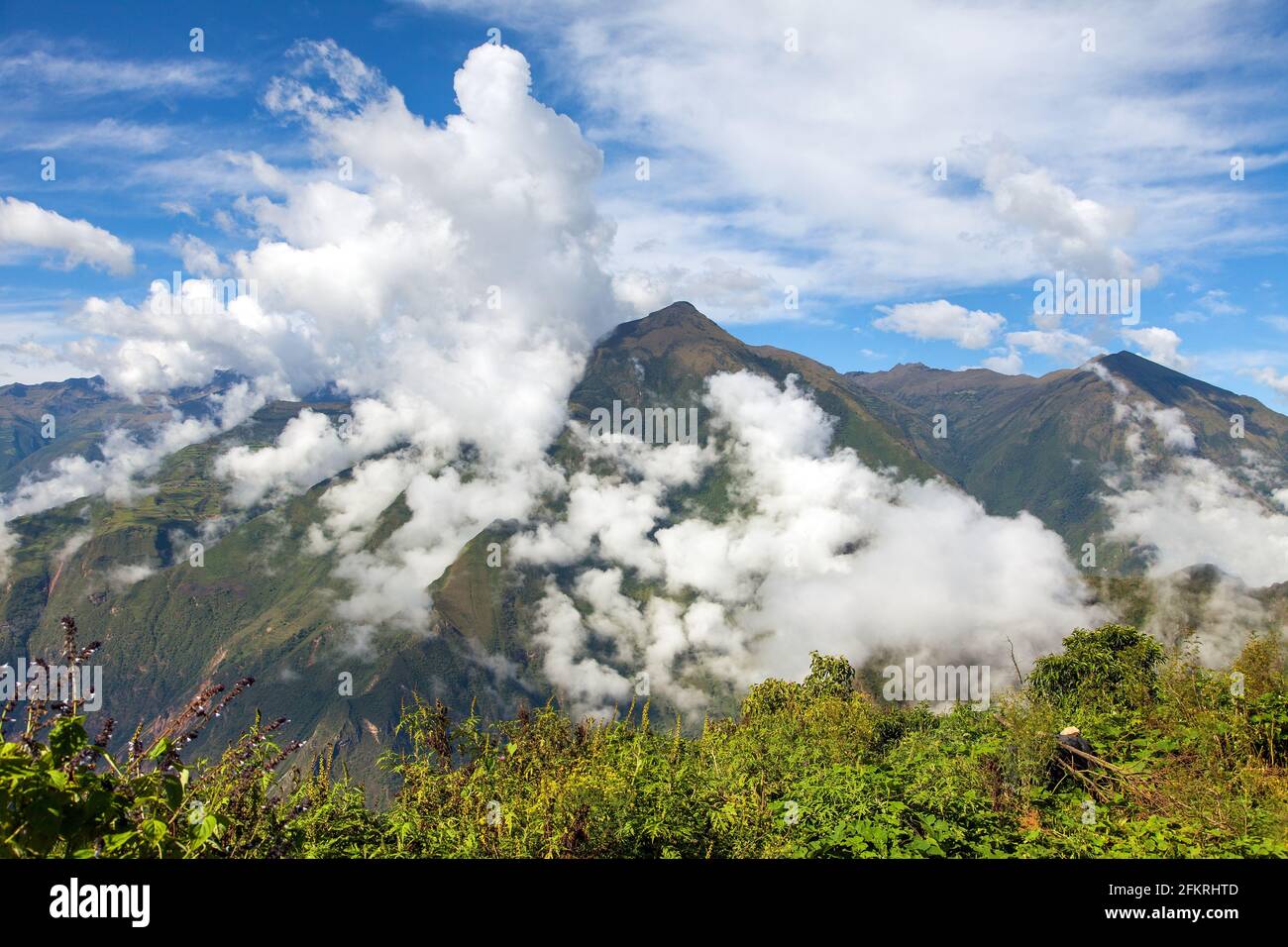 Blick vom Choquequirao Wanderweg, Cuzco Gebiet, Machu Picchu Gebiet, peruanische Anden Stockfoto