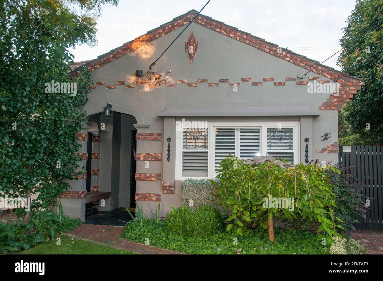 Familienhaus im Art déco-Stil in einem Vorort von Melbourne, Australien Stockfoto