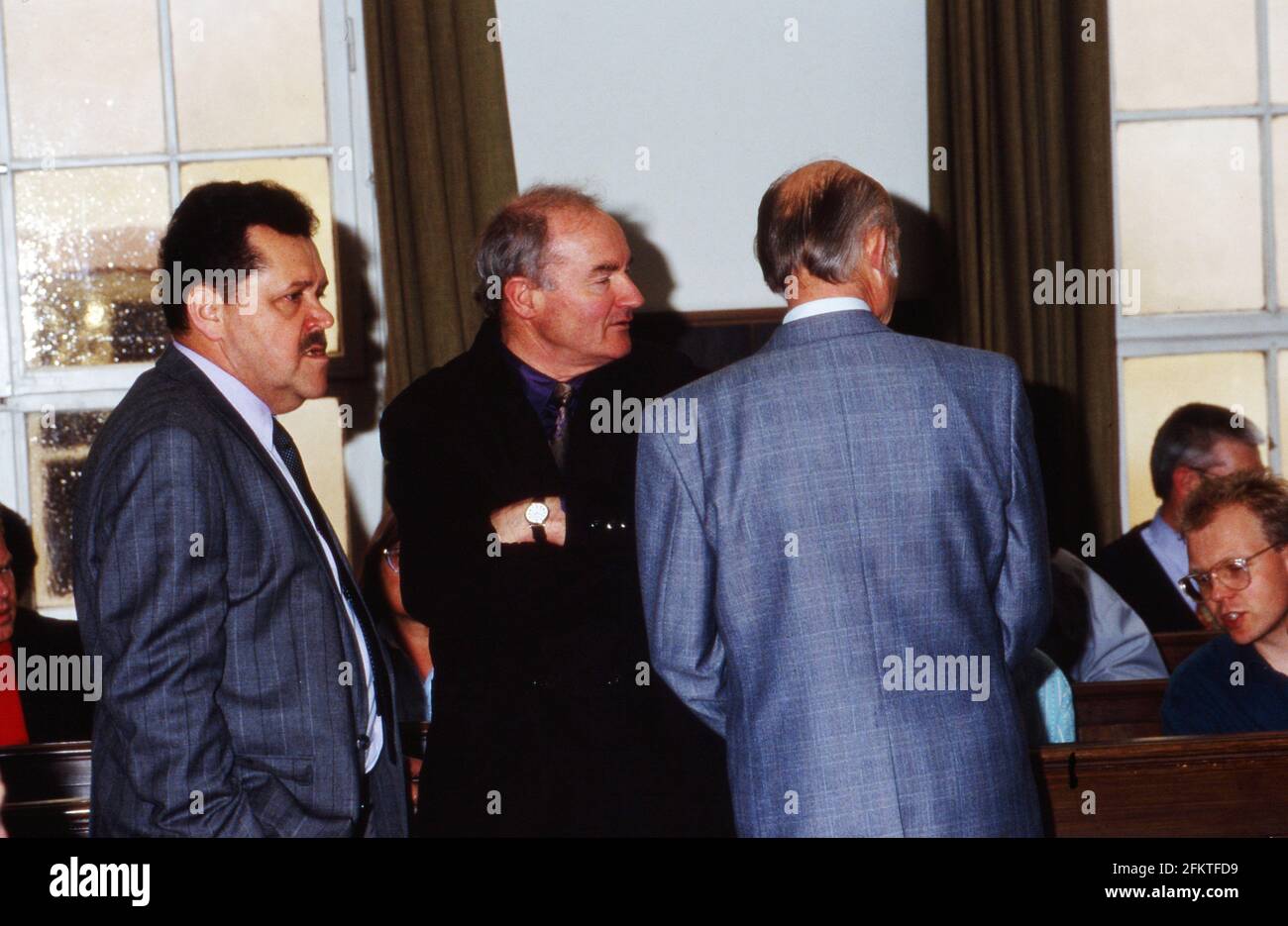 Beim Prozess gegen Giftgasmanager vor dem Landgericht in Darmstadt, Deutschland 1992. Stockfoto