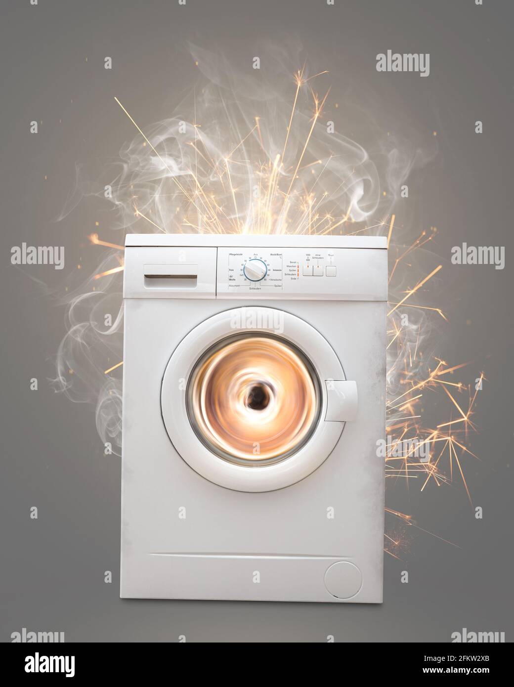 Fehlerhafte Waschmaschine, die verrückt wird Stockfoto