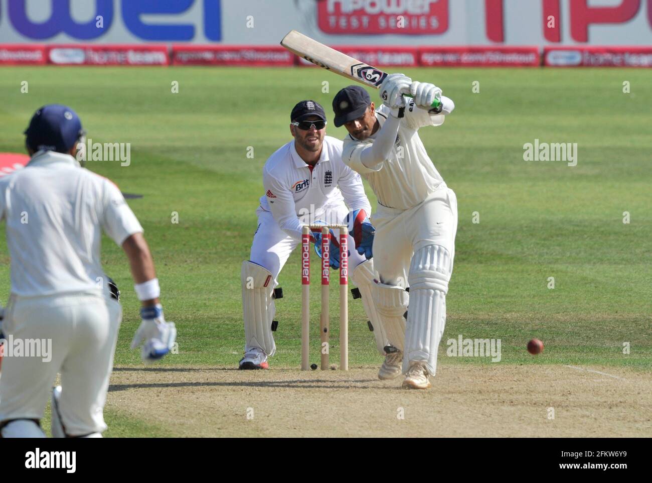 2. TEST 2. TAG ENGLAND V INDIEN BEI TRENT BRIDGE. DRAVID OFF SWAN. 30/7/2011. BILD DAVID ASHDOWN Stockfoto