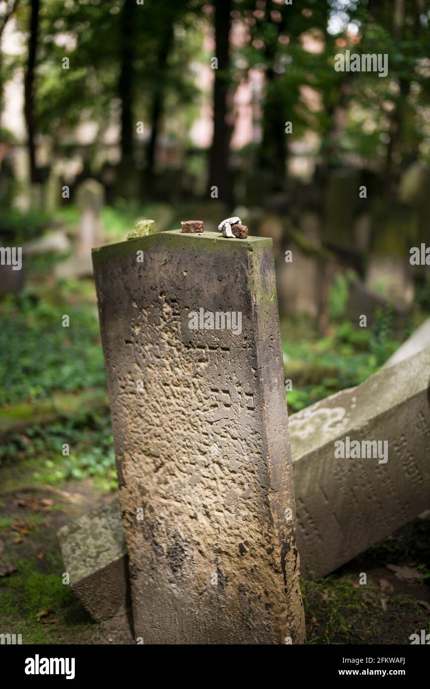 Berlin. Deutschland. Jüdischer Friedhof an der Schönhauser Allee. Stockfoto