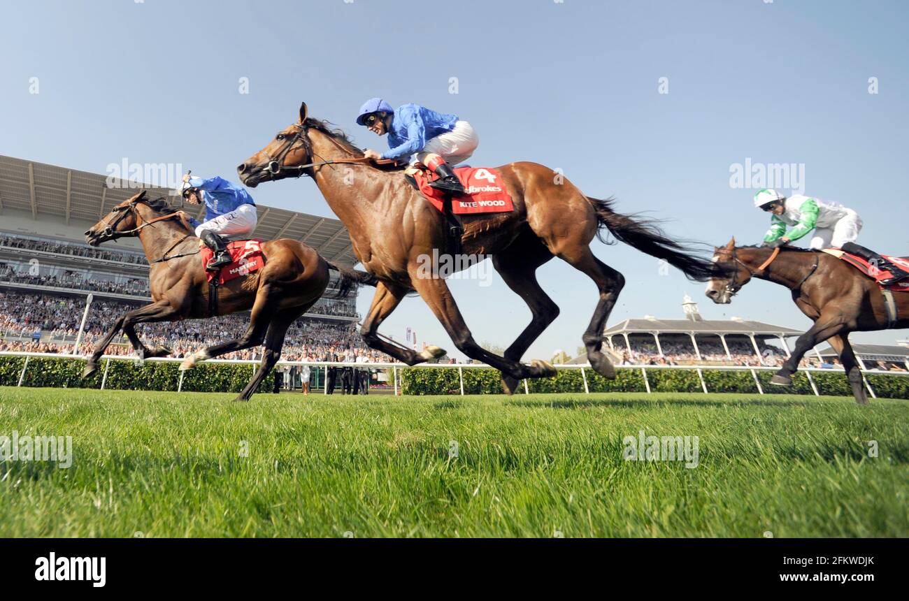 2009 St Leger in Doncaster. TED DUNCAN GEWINNT AUF MEISTERSCHAFT VON FRANKI DETTORI AUF DRACHENHOLZ. 12/9/09. BILD DAVID ASHDOWN Stockfoto