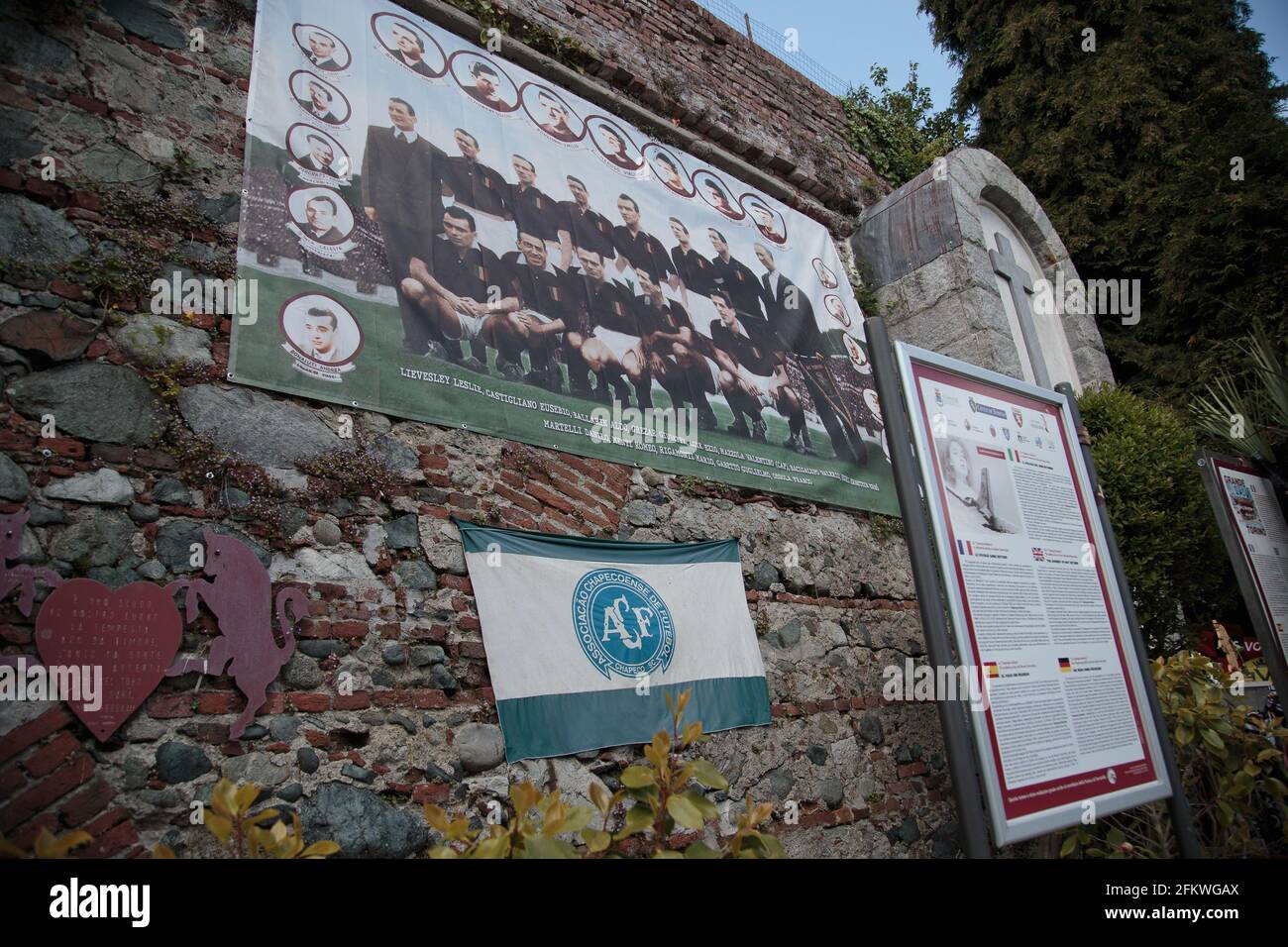 Superga monumento grande torino 2025