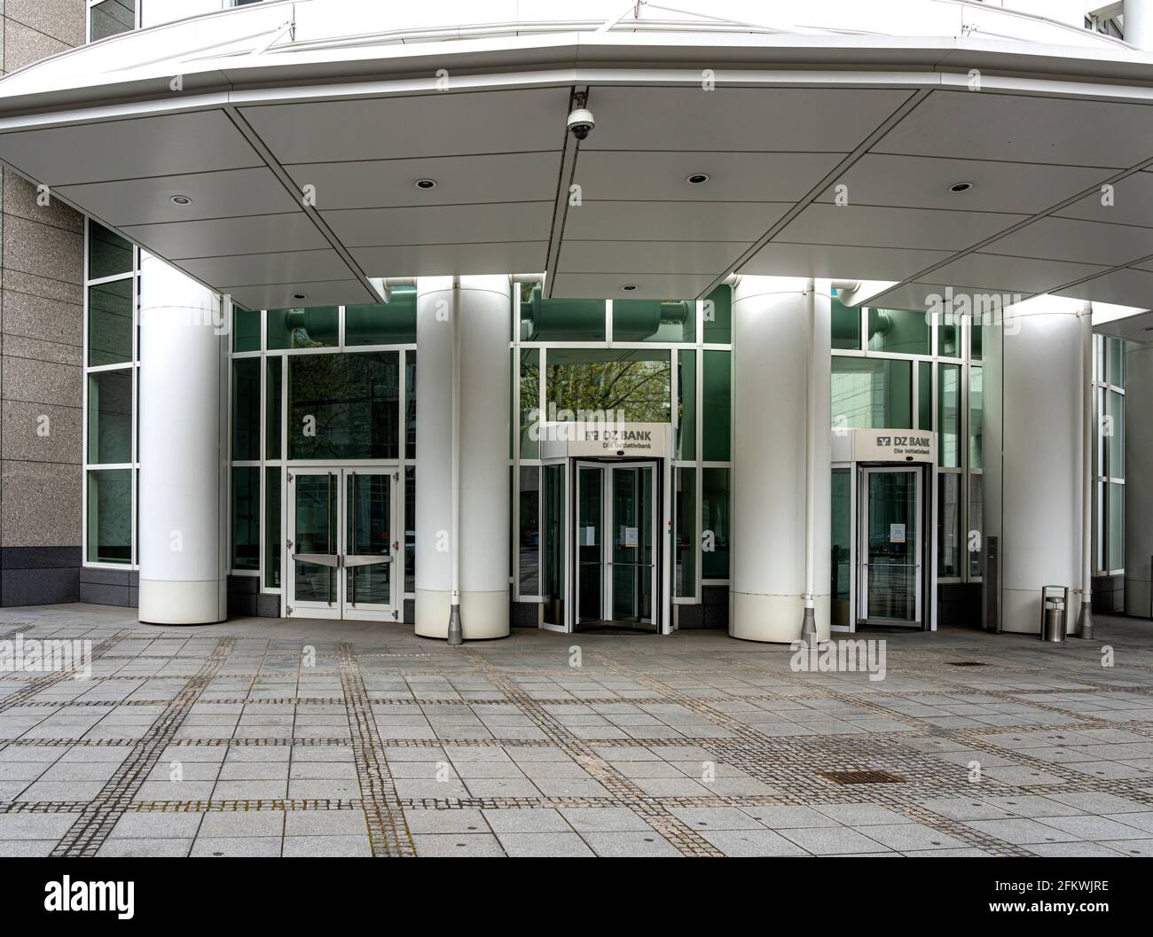 Eingang zur DZ Bank in Frankfurt am Main, Hessen Stockfoto