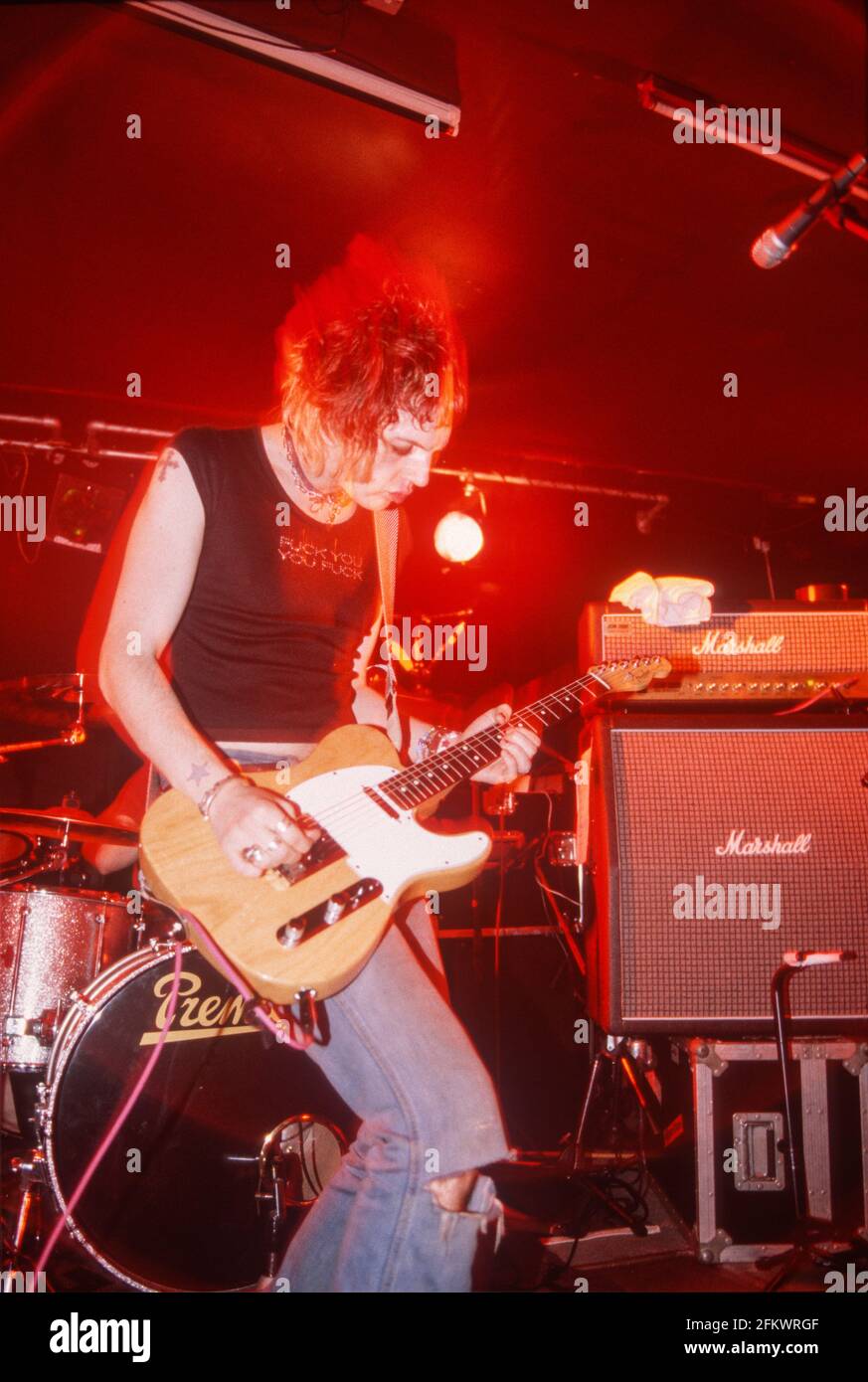 King Adora tritt am 20. September 2000 bei Chinnerys auf, Southend-on-Sea, Essex, Großbritannien. Stockfoto