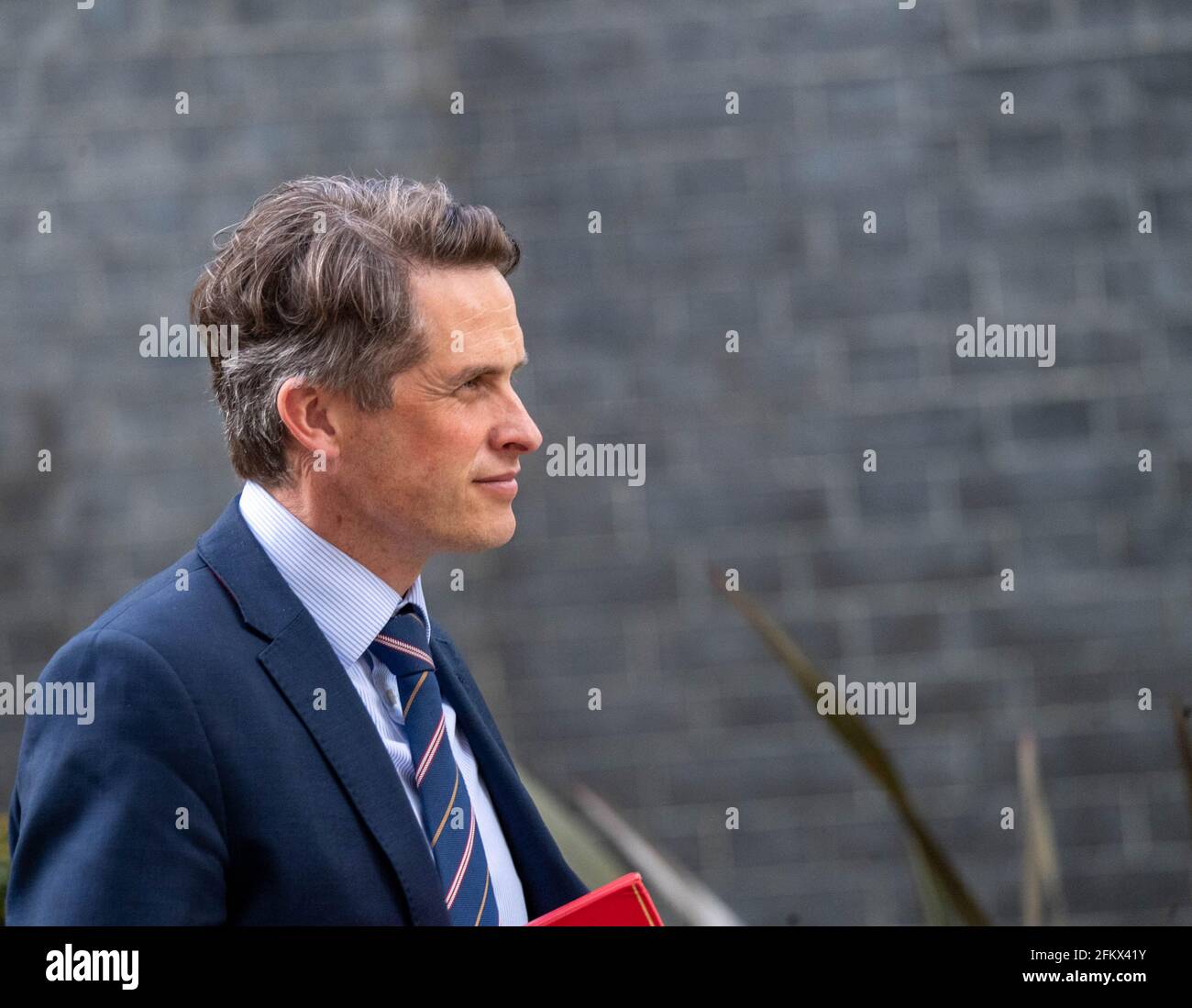 London, Großbritannien. Mai 2021. Gavin Williamson, Bildungsminister, verlässt eine Kabinettssitzung in der Downing Street 10 in London. Kredit: Ian Davidson/Alamy Live Nachrichten Stockfoto