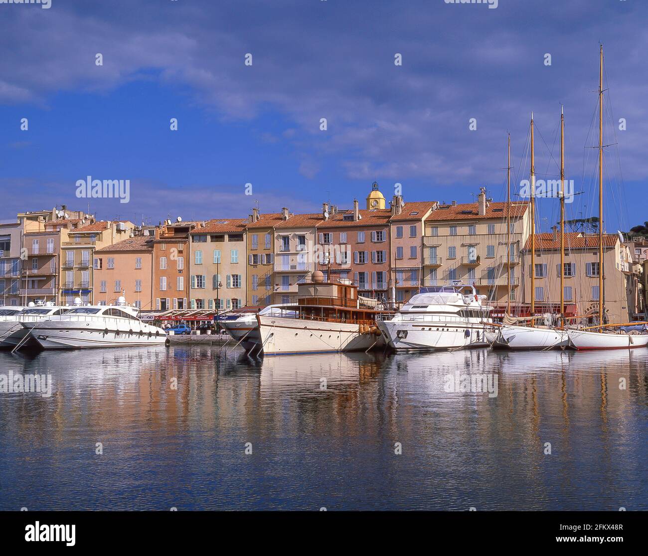 Hafen und Kai Ansicht, Saint-Tropez, Var, Provence-Alpes-Côte d ' Azur, Frankreich Stockfoto