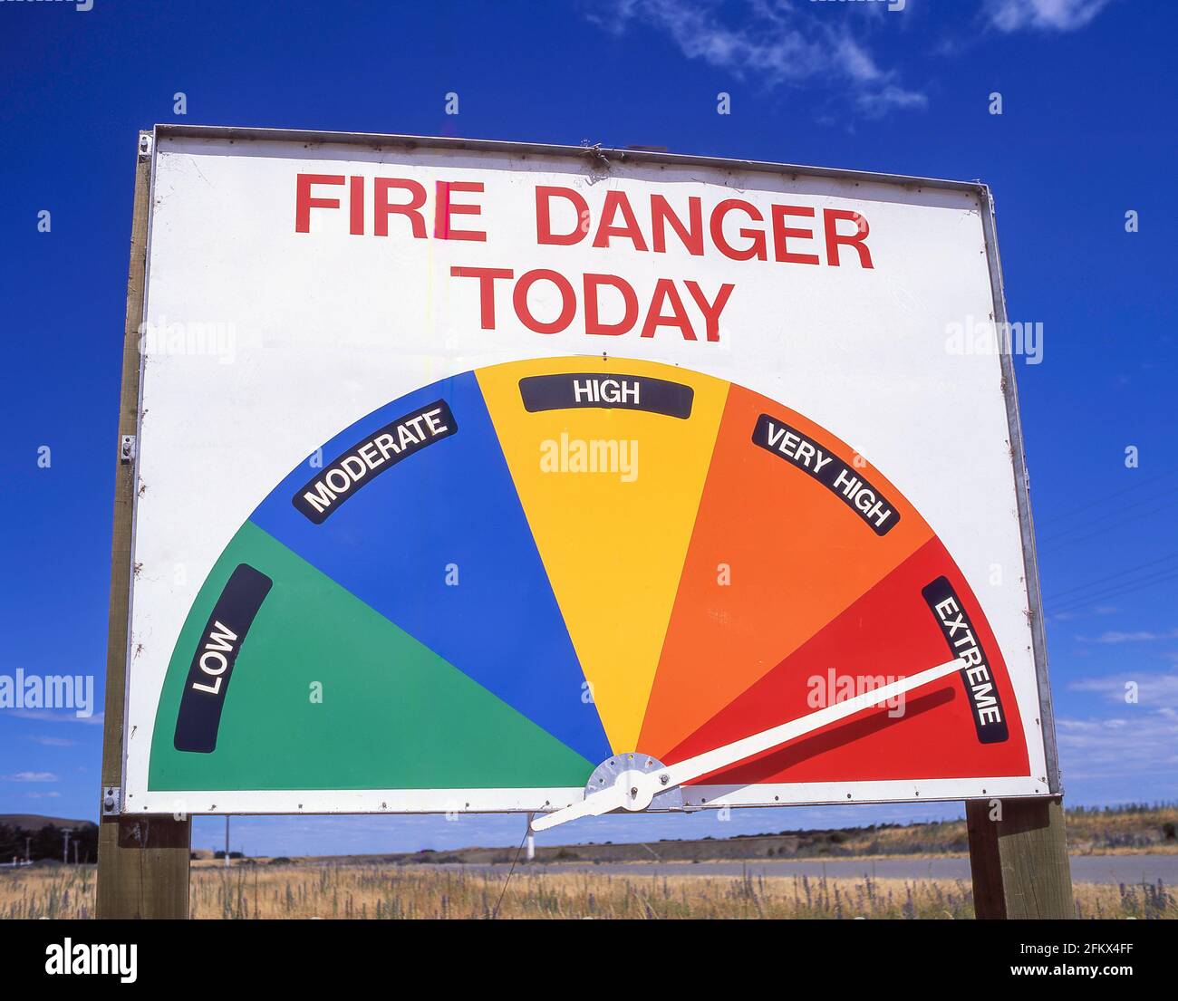 Feuer Warnschild am Highway 7, in der Nähe von Hanmer Springs, Hurunui District, Canterbury, Neuseeland Stockfoto
