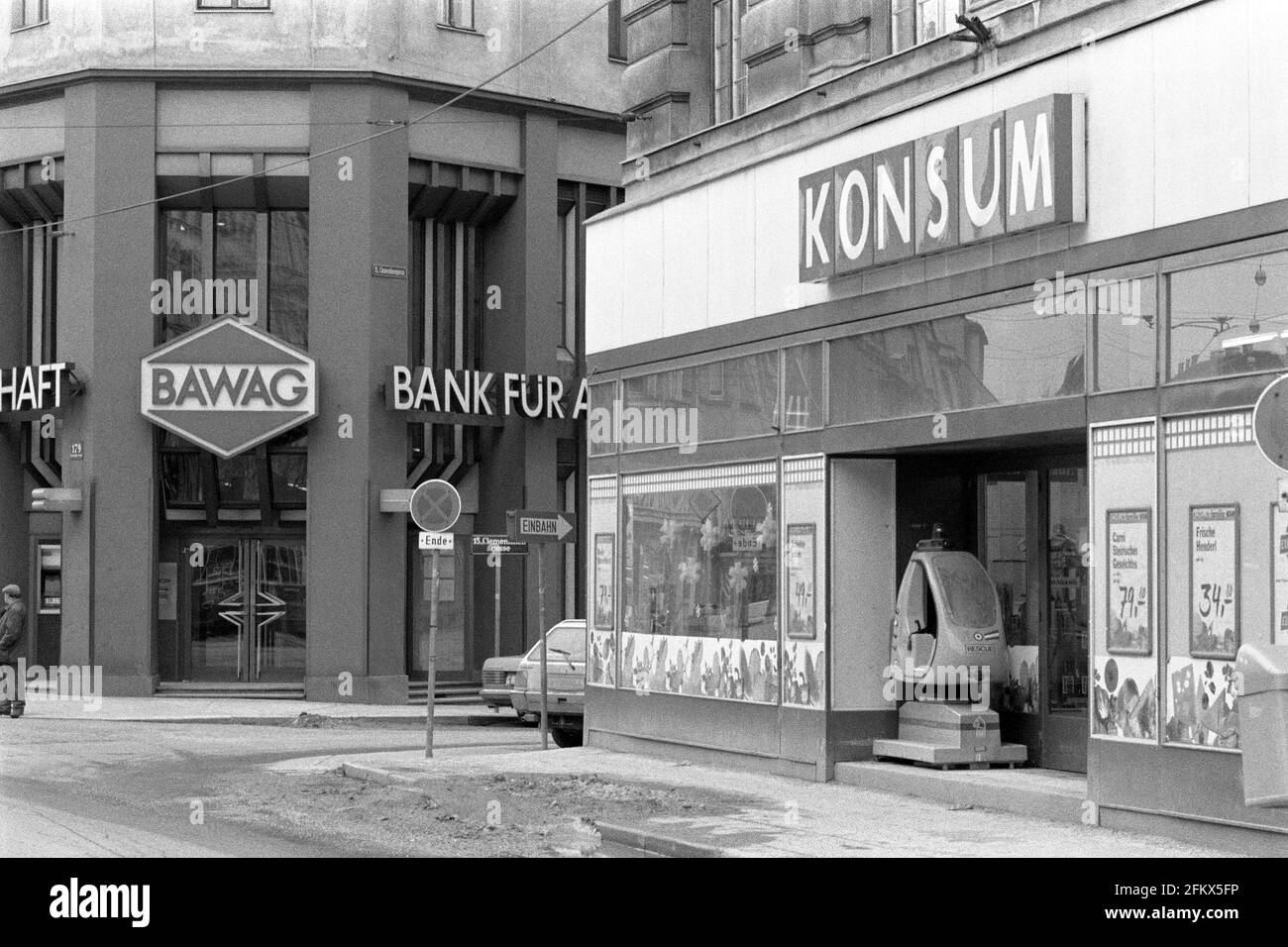 Bawag Bank Und Konsum Filiale, Wien, Archivbild Januar 1995 Stockfoto