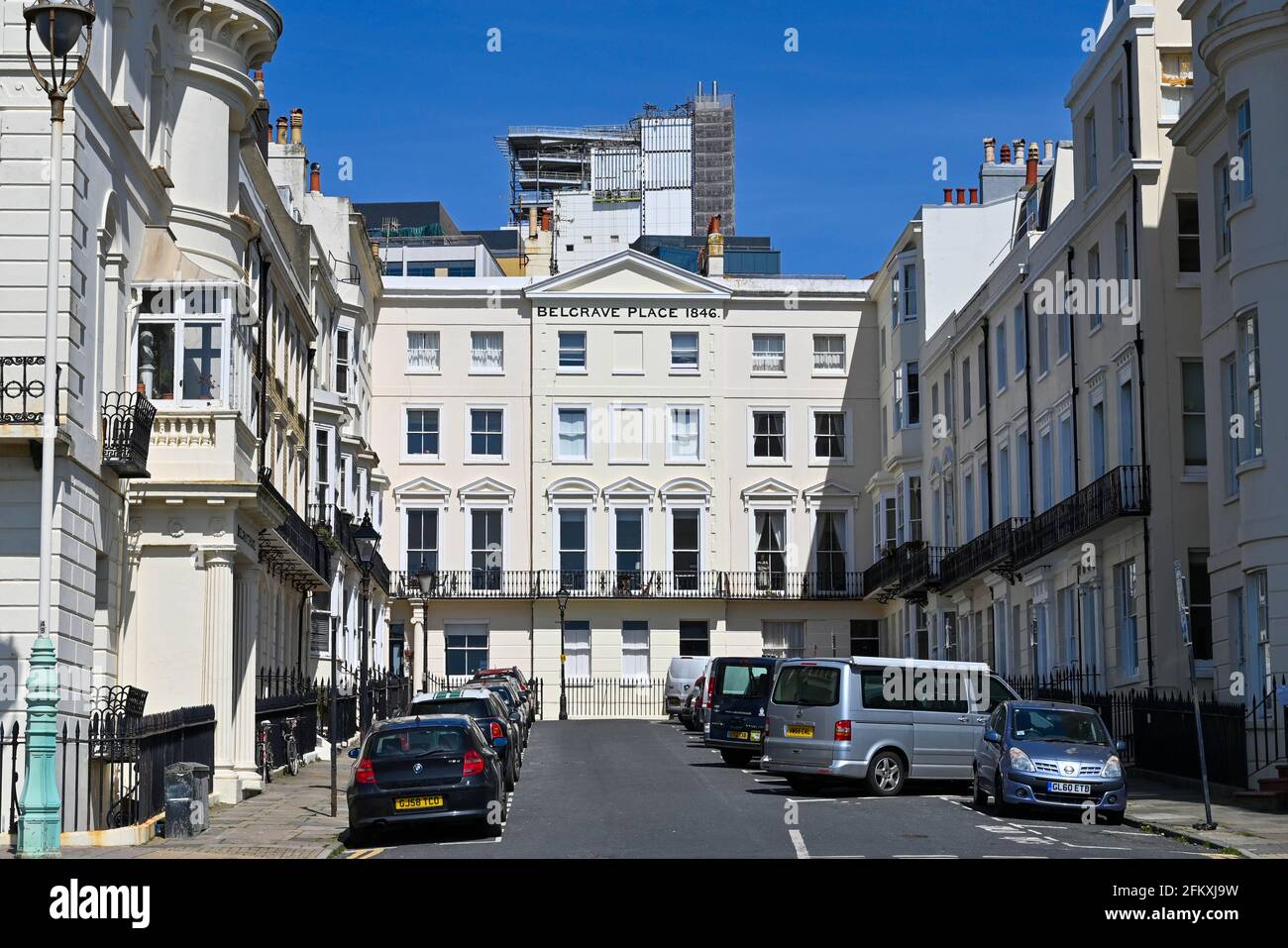 Belgrave Place direkt am Meer in Kemptown Brighton Sussex Großbritannien - erbaut 1846 von Thomas Cubitt für Thomas Lesen Sie Kemp und benannt nach Londons Stockfoto