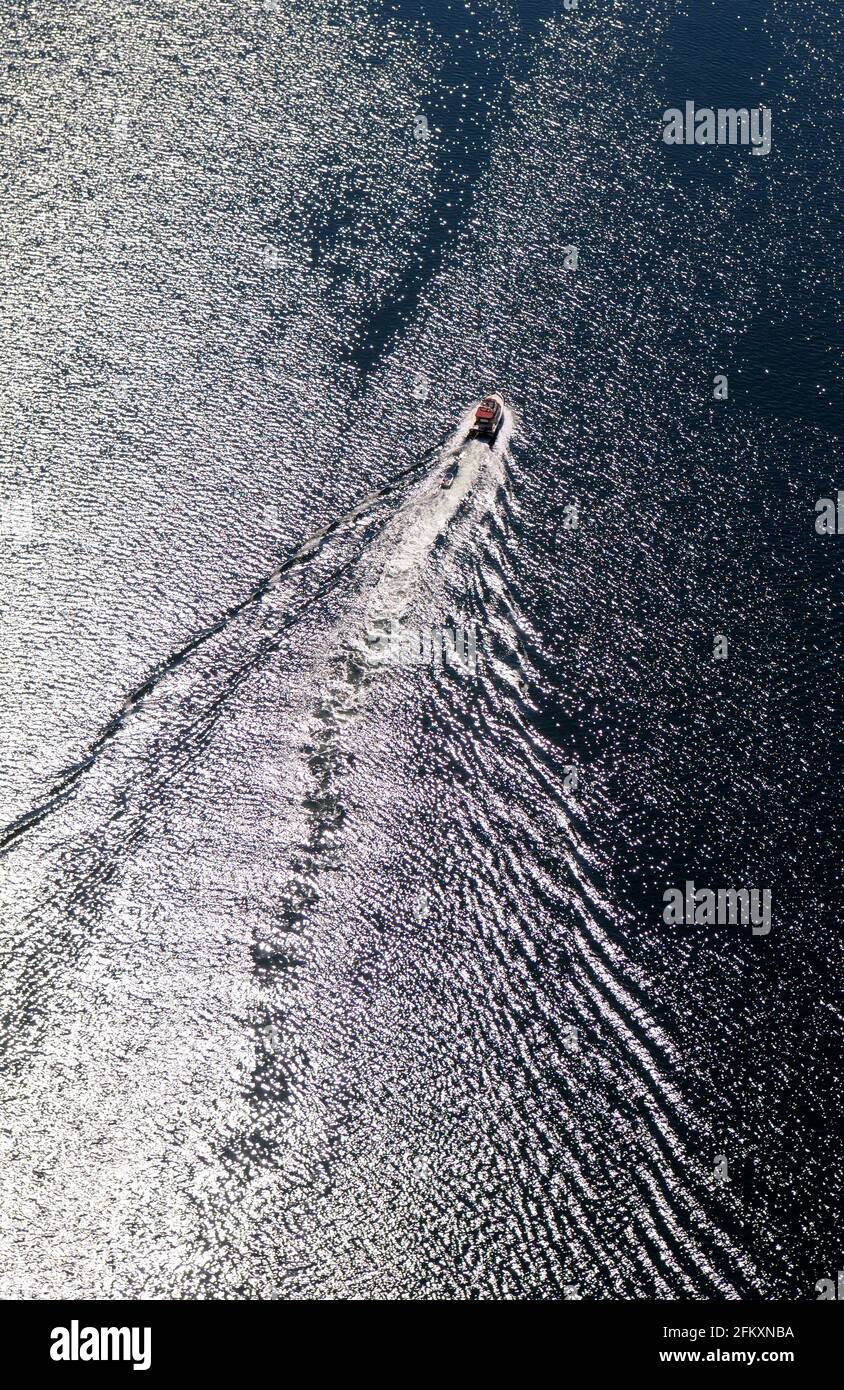 Vergnügungsbootfahrten im Ladysmith Harbour, Vancouver Island Luftaufnahmen, British Columbia, Kanada. Stockfoto