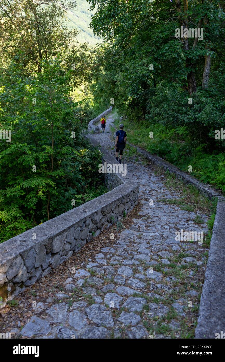 Trekking auf den Pfaden von Ravello und der Amalfiküste Stockfoto