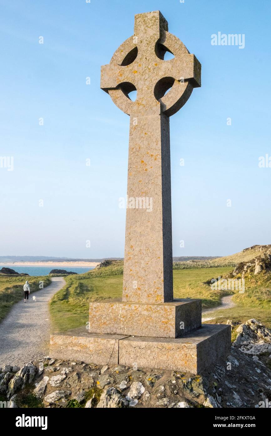 Ynys Llanddwyn,Llanddwyn, Llanddwyn Island,Anglessey,Anglesey,Ynys Mon,Insel Anglesey,Insel,Küste,Küste,Küstenweg,Isle of Anglesey Küstenweg,Nord,Wales,Walisisch,GB,Großbritannien,Großbritannien,Großbritannien,Vereinigtes Königreich,Europa.Ynys Llanddwyn ist eine kleine Gezeiteninsel vor der Westküste von Anglesey Wales (Nordwesten von Wales). Môn Die nächste Siedlung ist das Dorf Newborough.die Insel ist geologisch interessant mit Kissenlava, Jaspisformationen und äolischen Sandvorkommen. Die Insel ist Teil des National Nature Reserve of Newborough Warren.der Leuchtturm Tŵr Mawr markiert den Westen Stockfoto