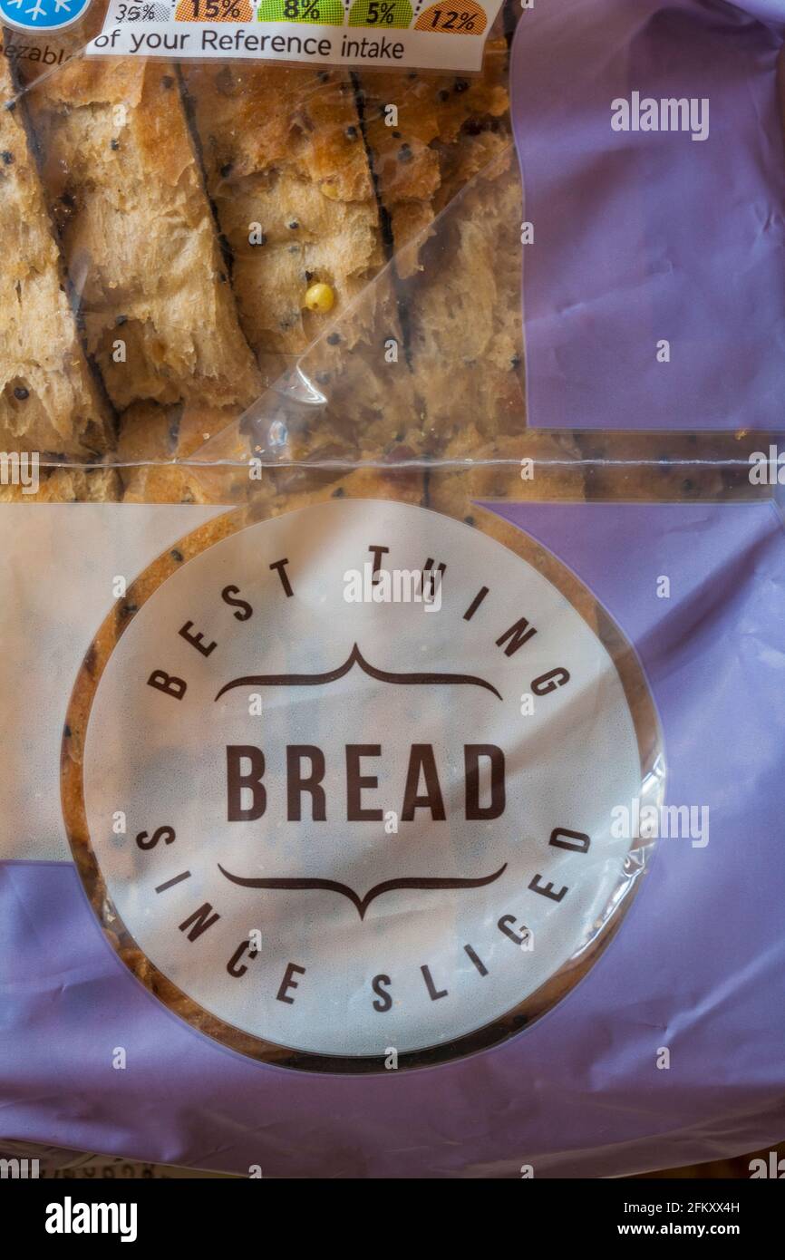 Das Beste, was seit Brotscheiben Symbol auf Laib von Super Brot mit Seesorten von M&S Stockfoto