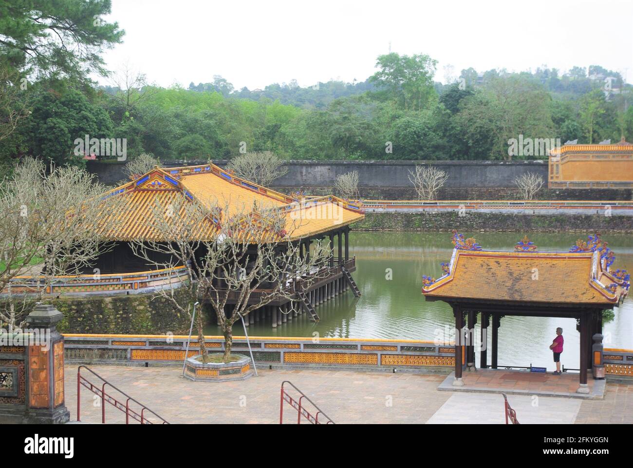 Wassergärten des Mausoleums des TU Duc-Imperators, Perfume River, Hue, Vietnam, Asien Stockfoto