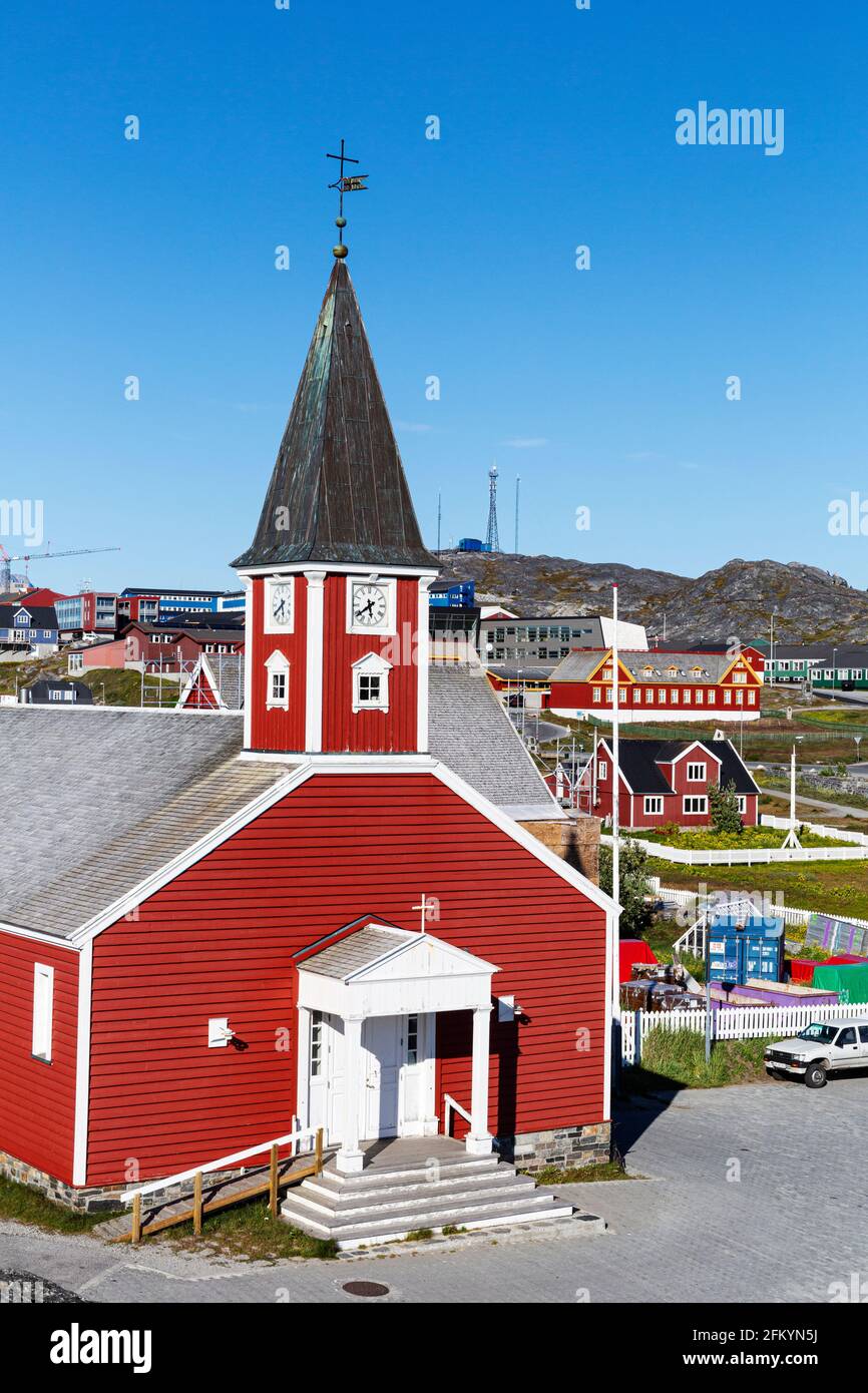 Die lutherische Kathedrale in Nuuk (Godthåb), der Hauptstadt und der größten Stadt Grönlands. Stockfoto