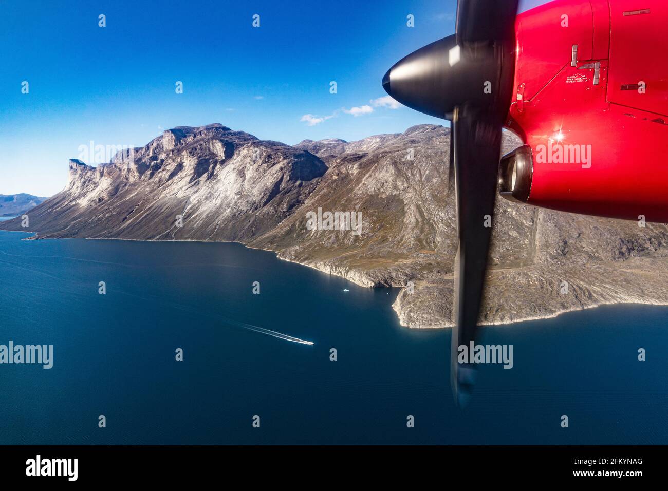 Luftaufnahme der Berge rund um Nuuk, oder Godthåb, die Hauptstadt und die größte Stadt Grönlands. Stockfoto