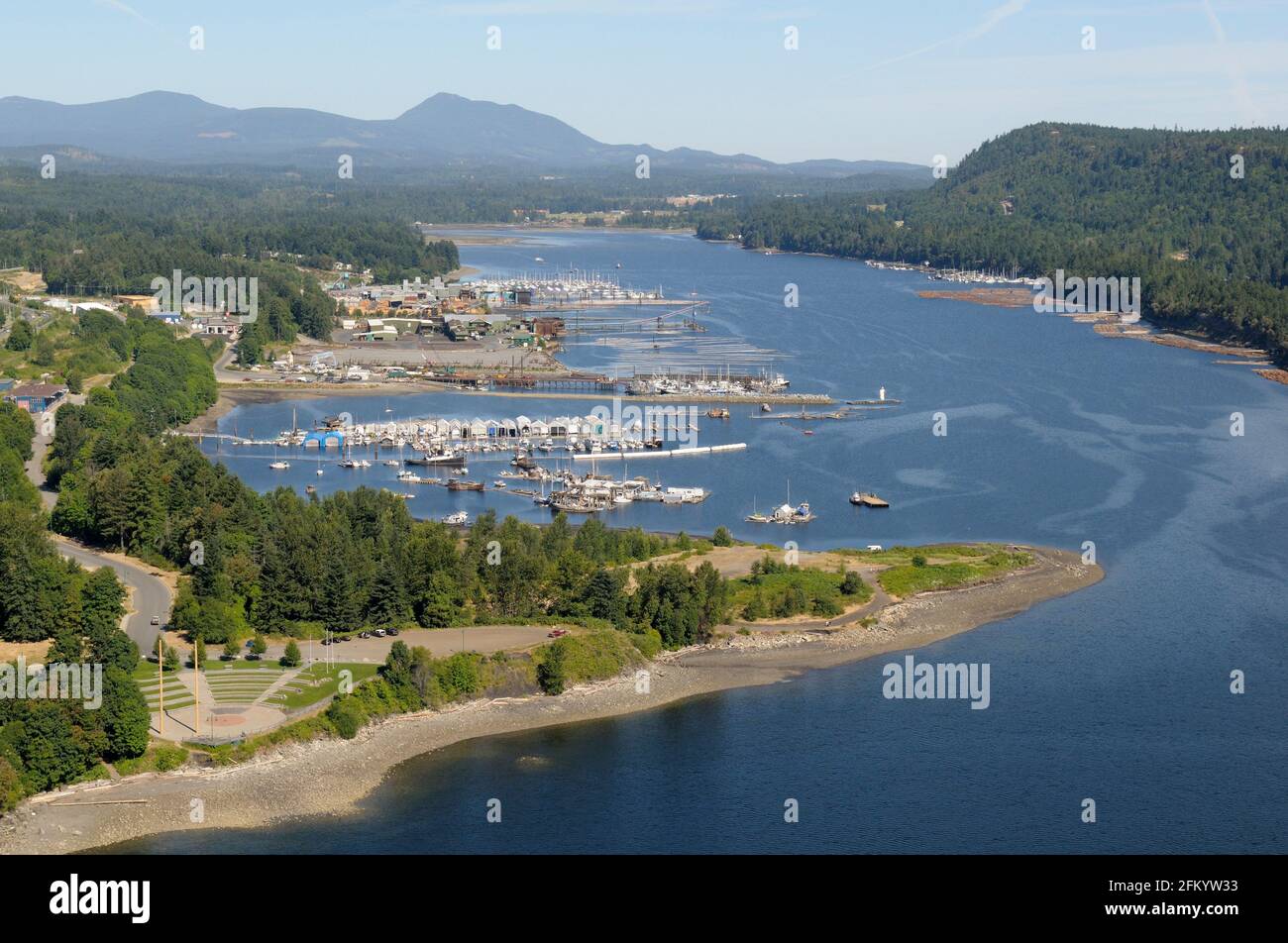 Ladysmith Harbour Yachthäfen und Transfer Beach Park, Vancouver Island Luftaufnahmen, British Columbia, Kanada. Stockfoto