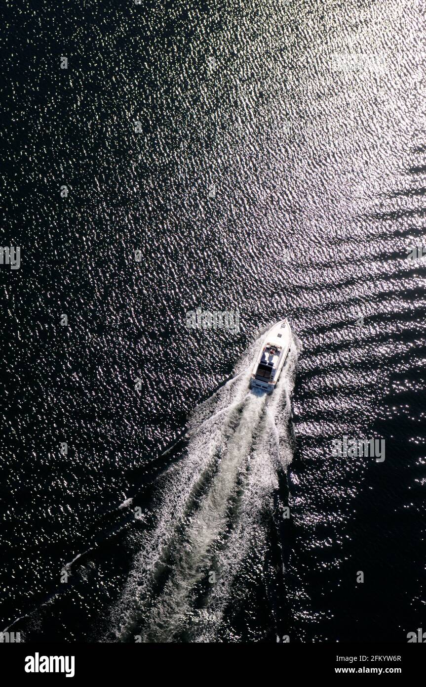 Luftbild von Vergnügungsbootfahrten im Ladysmith Harbour, British Columbia, Kanada. Stockfoto
