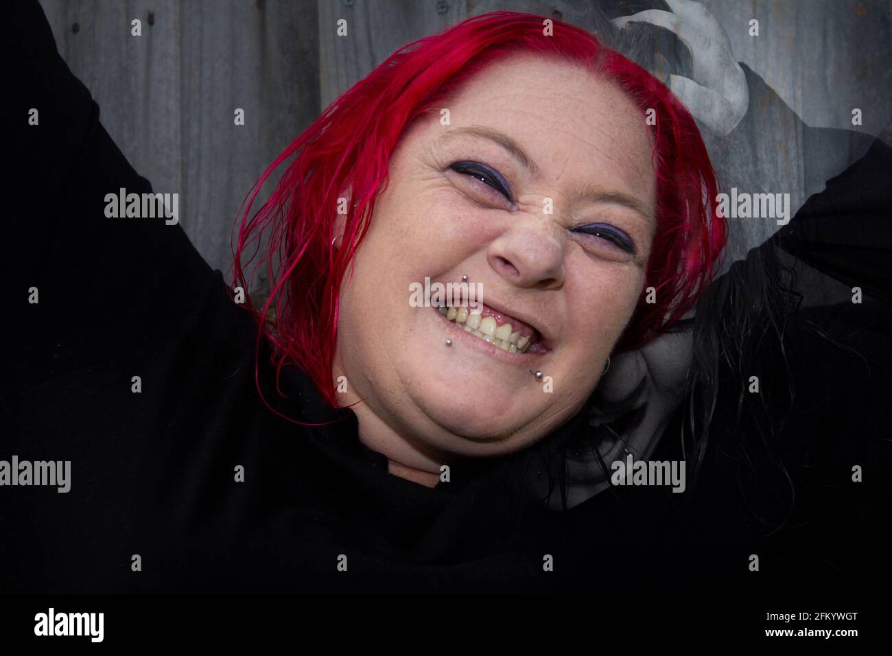 Fröhliche/verärgerte Metallgesundheit Stockfoto