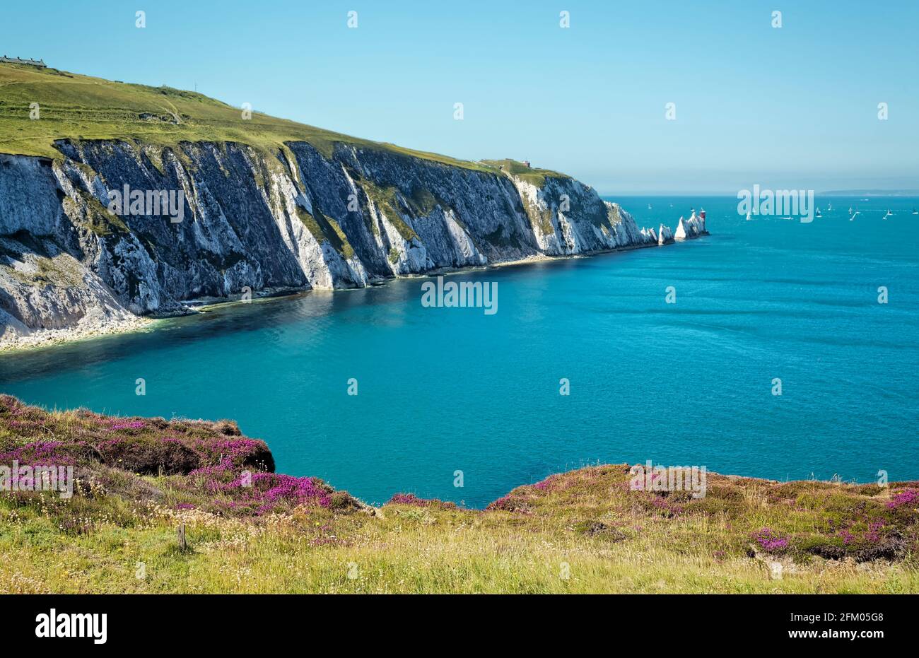 Auf der Spitze der Alum Bay mit Blick auf die Needles, Isle of wight. Stockfoto