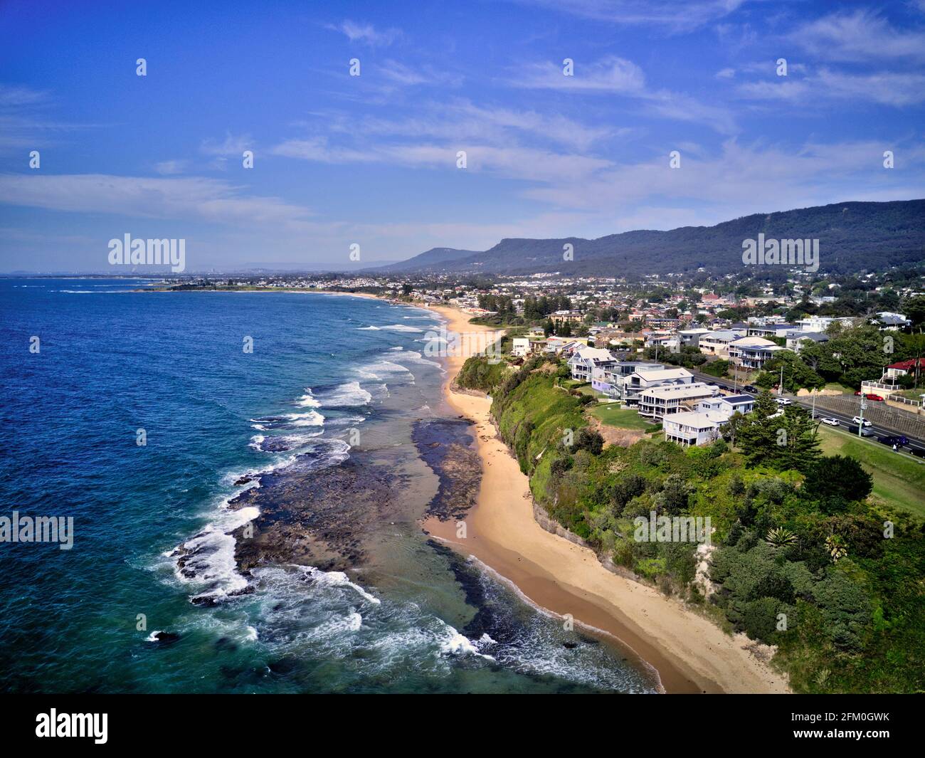 Luftaufnahme von Austinmer, einem Küstendorf nördlich von Wollongong New South Wales Australien Stockfoto