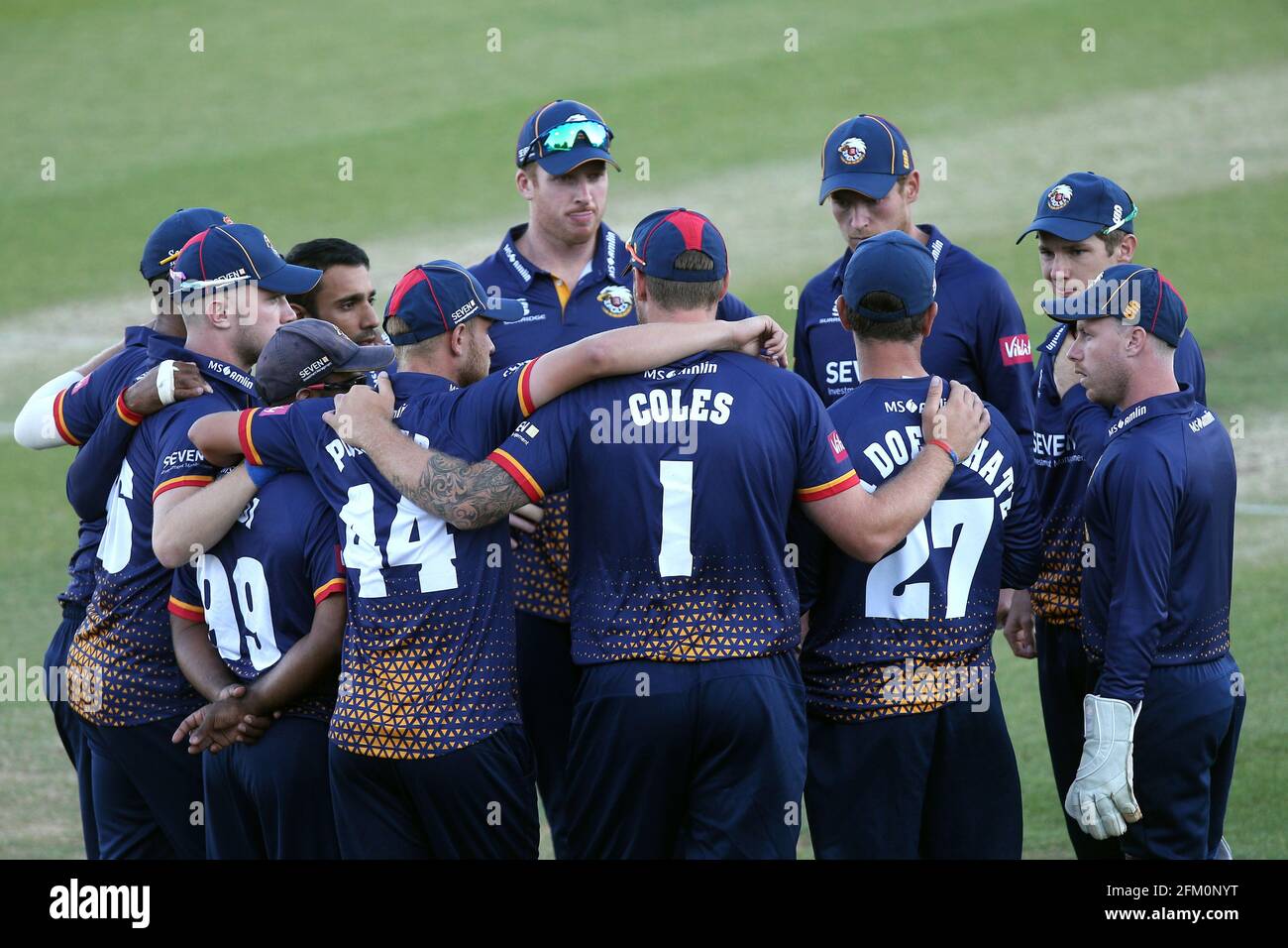 Essex Spieler huddeln während Essex Eagles gegen Premier Leagues XI, Friendly Match Cricket am 2. Juli 2018 auf dem Cloudfm County Ground Stockfoto