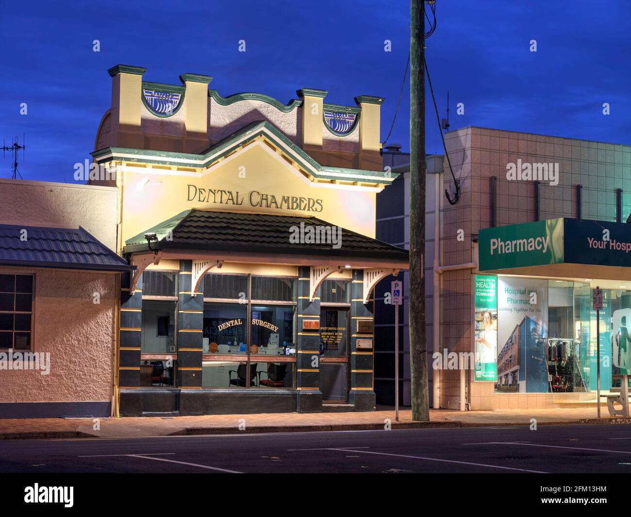 Historisches Einzelhandelsgeschäft The Dental Chambers in der Barolin Street Bundaberg Queensland Australien Stockfoto