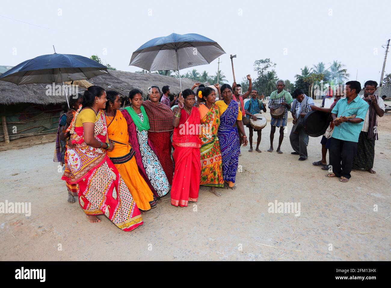 Savara Thongseng Tanz des Konda Savara Stammes im Dorf Nallaraiguda, Bezirk Srikakulam, Andhra Pradesh, Indien Stockfoto