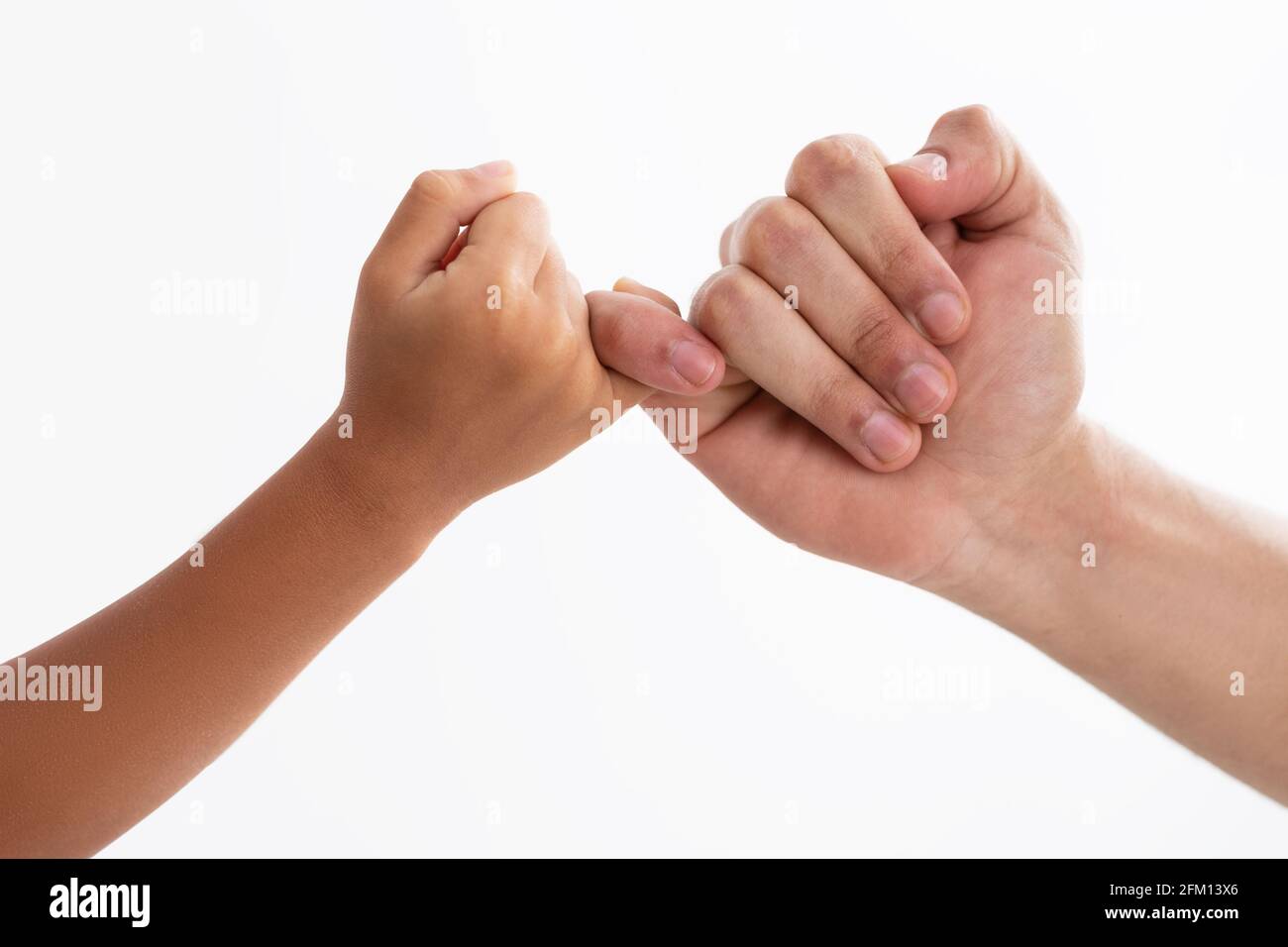 Nahaufnahme von Vater und Tochter mit kleinen Fingern Stockfotografie -  Alamy