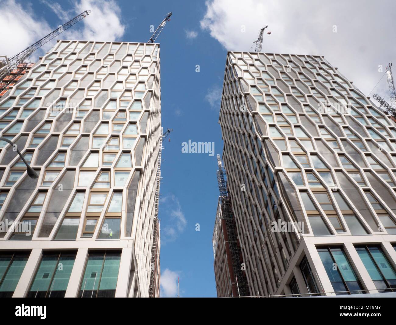Die Broadway Westminster Wohn Luxus-Apartments und Einkaufszentrum während Gebäude im Zentrum von London Stockfoto
