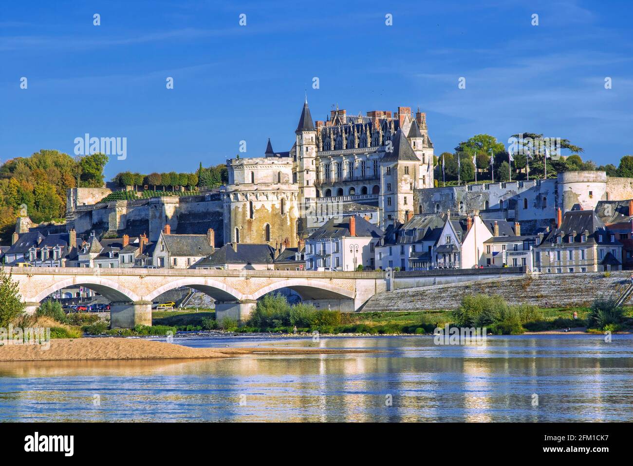 Schloss Amboise und Loire Stockfoto