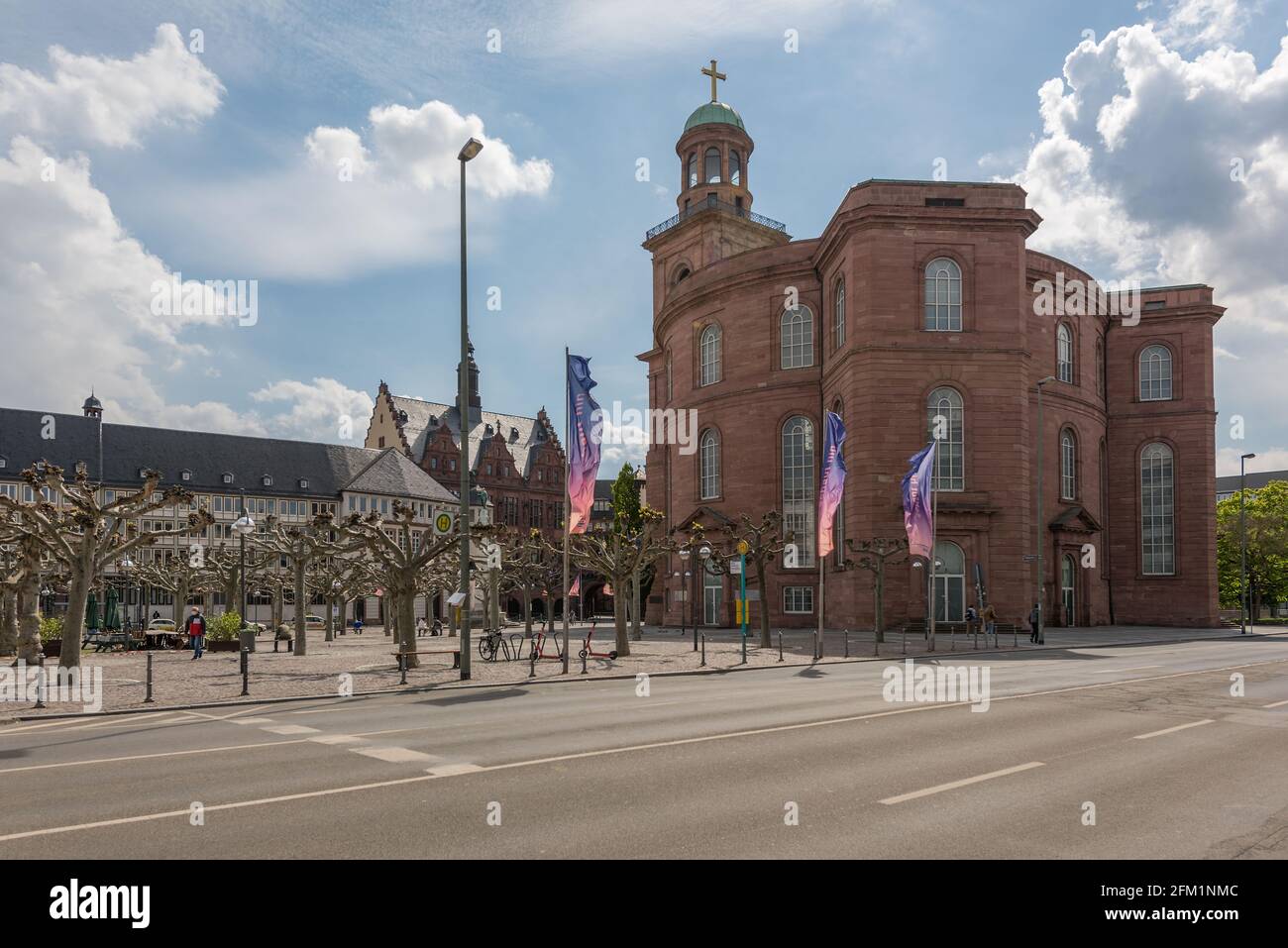 Blick auf den Paulsplatz mit der Paulskirche, Frankfurt, Deutschland Stockfoto