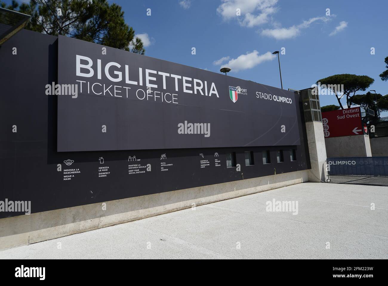 Foto IPP/Roberto Ramaccia Roma 5/05/2021 Stadio Olimpico vor Euro 2020-2021 Nella foto la nuova biglieteria dello stadio olimpico in allestimento pe Stockfoto