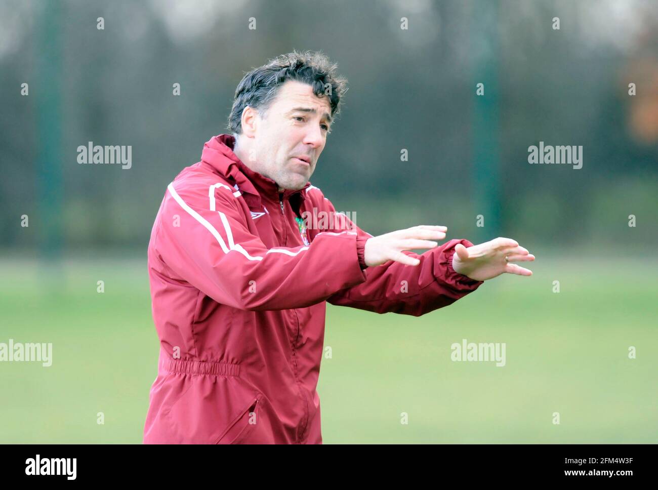 DEAN SAUNDERS MANAGER DES WREXHAM FOOTBALL CLUB 5/12/2008. BILD DAVID ASHDOWN Stockfoto