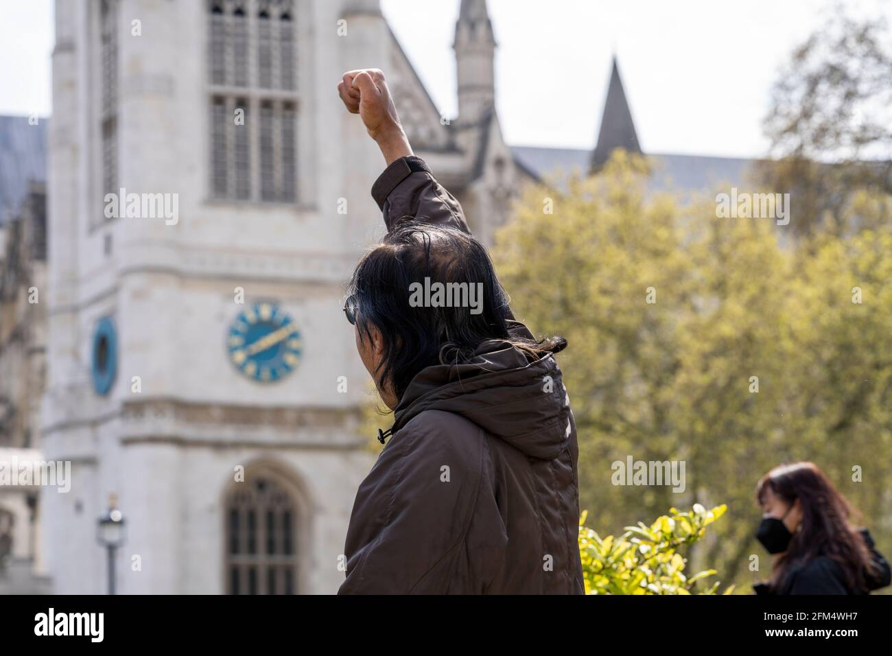 LONDON, Großbritannien – 02/05/21: Wir unterstützen Demonstranten der NUG marschieren zur Unterstützung der Regierung der Nationalen Einheit von Myanmar. Protest nach dem jüngsten Militärputsch Stockfoto