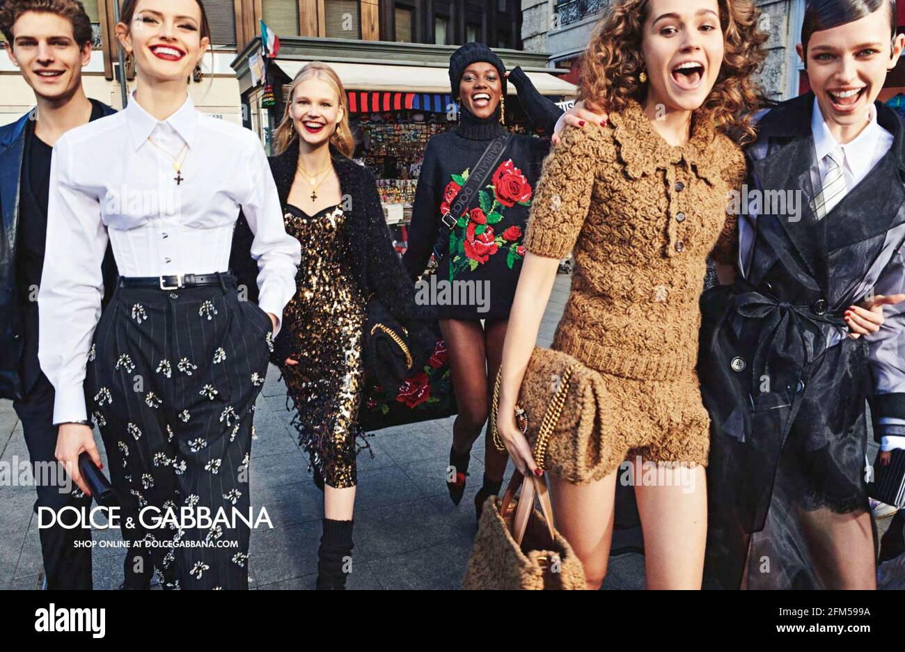 2020er Jahre UK Dolce & Gabbana Magazine Anzeige Stockfoto