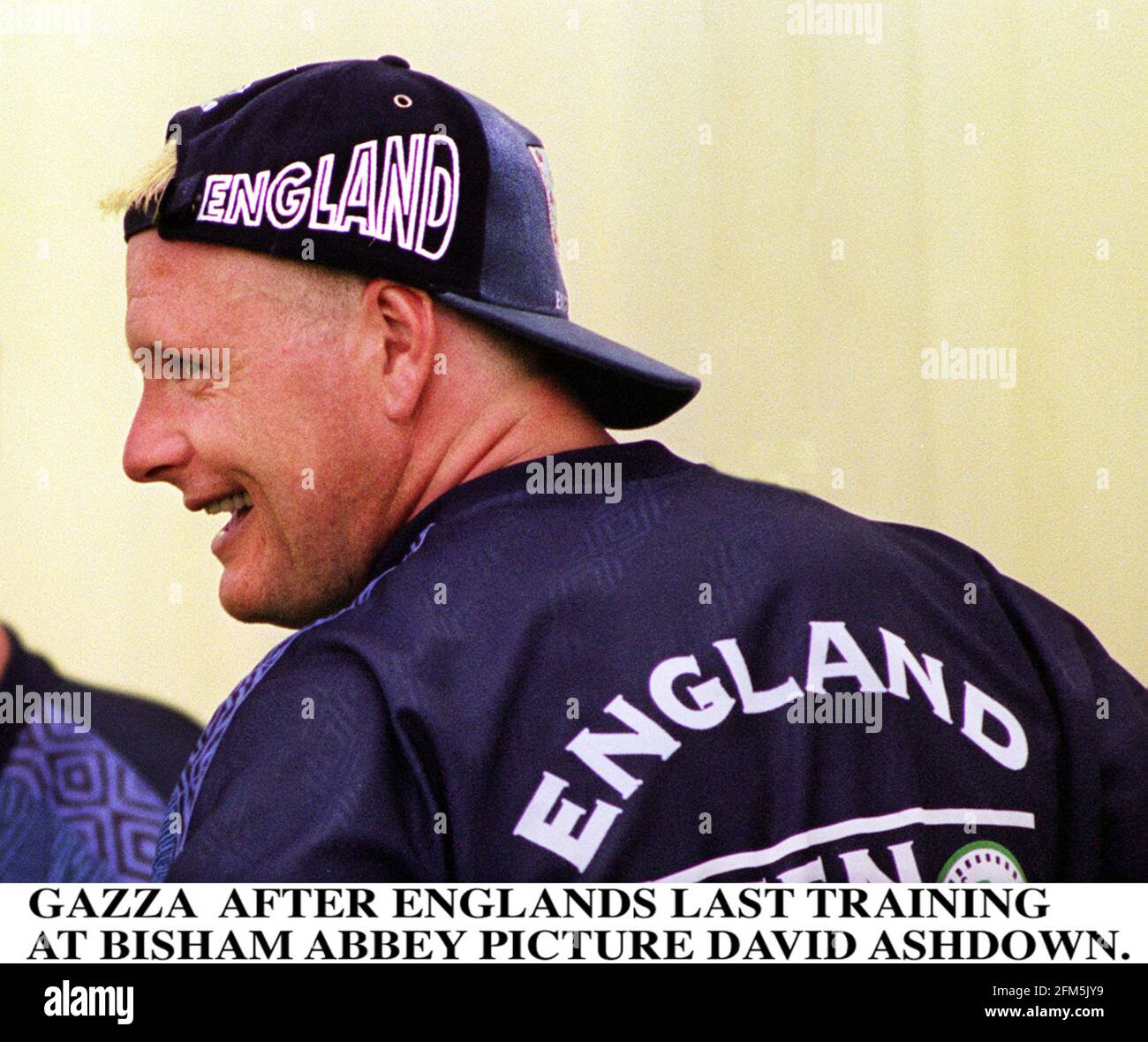 Paul Gascoigne nach Englands letzter Trainingseinheit in Bisham Abbey Vor der Fußball-Europameisterschaft 96 Stockfoto