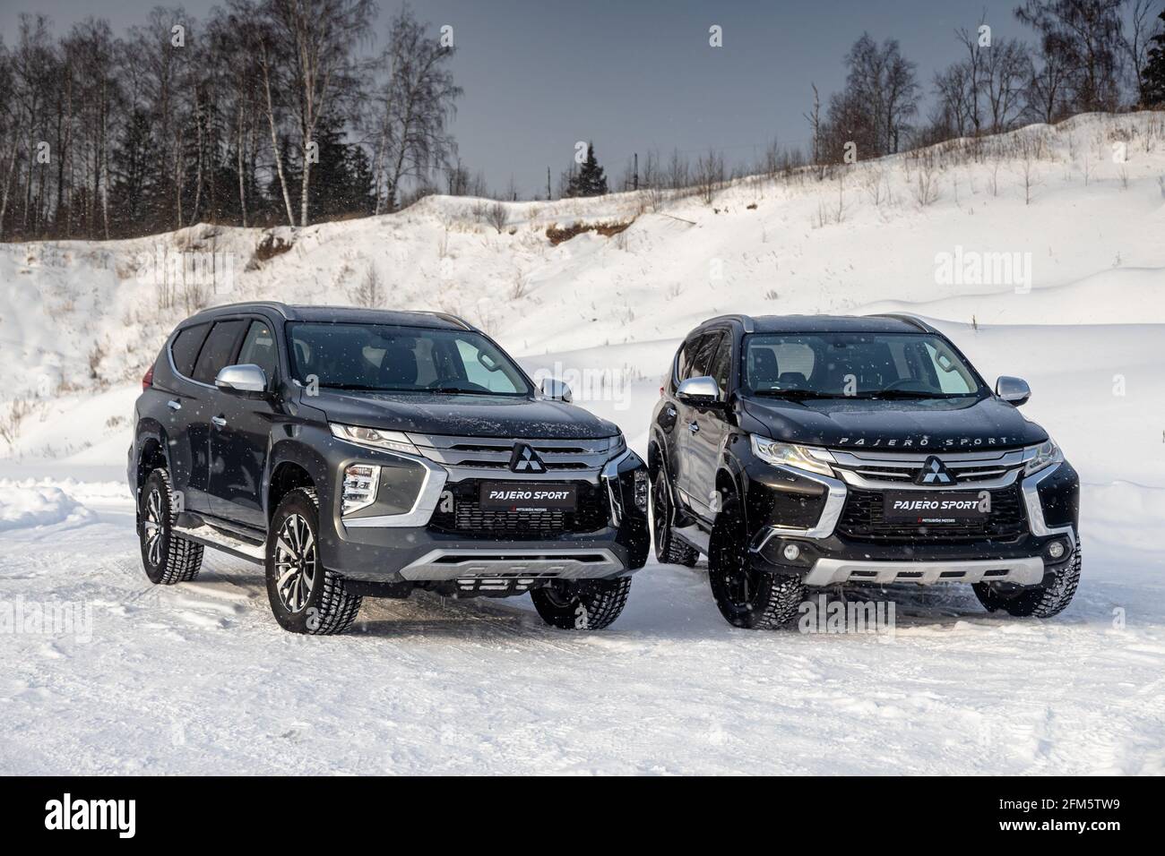 Moskau, Russland - 17. Februar 2021: Der neue Mitsubishi Pajero Sport. Neugestaltung 21 Stockfoto